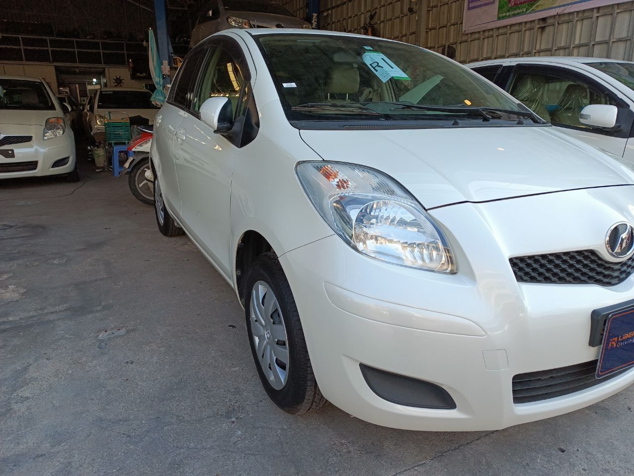 តូយ៉ូតា Vitz 2010