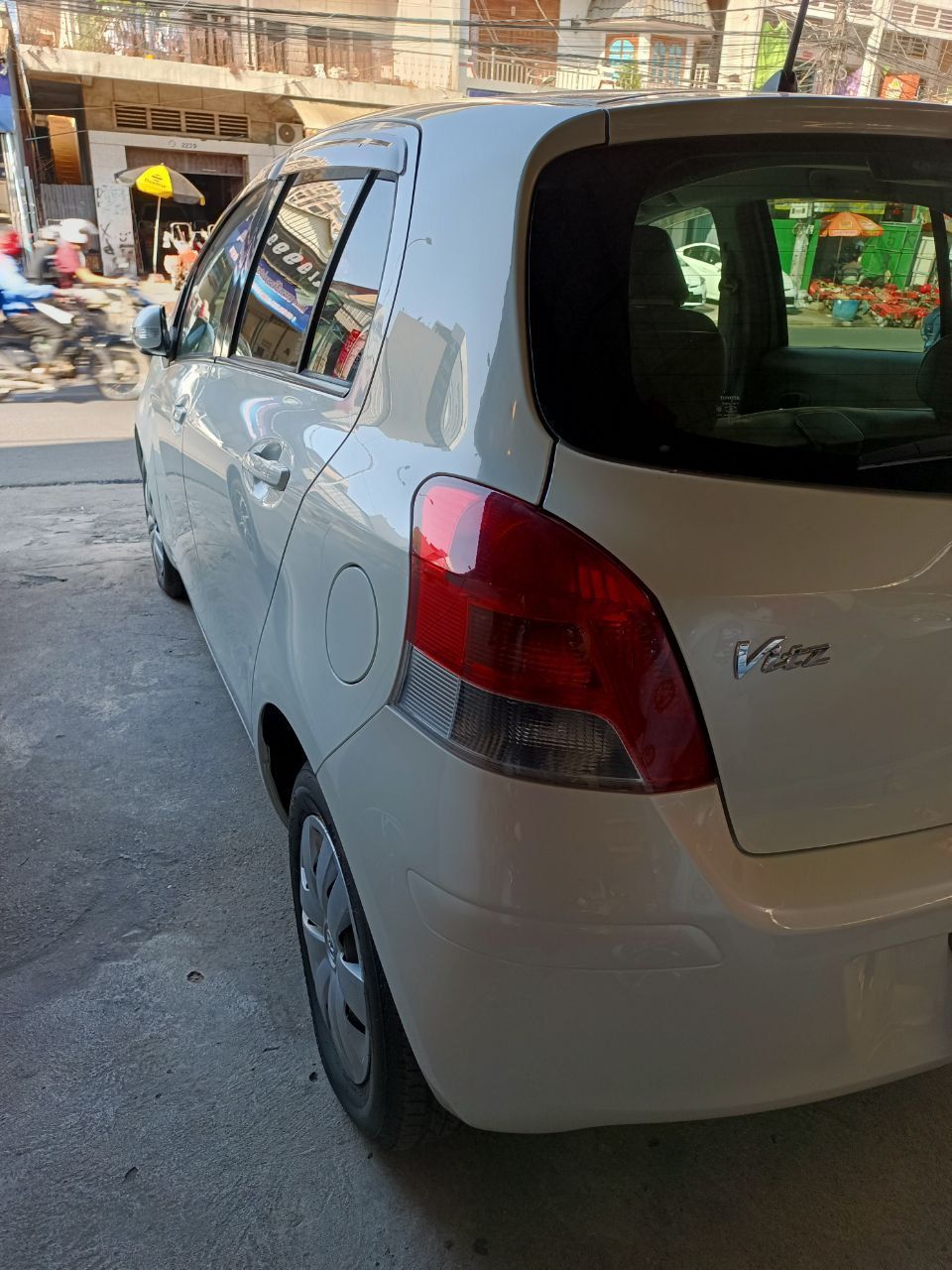 តូយ៉ូតា Vitz 2010