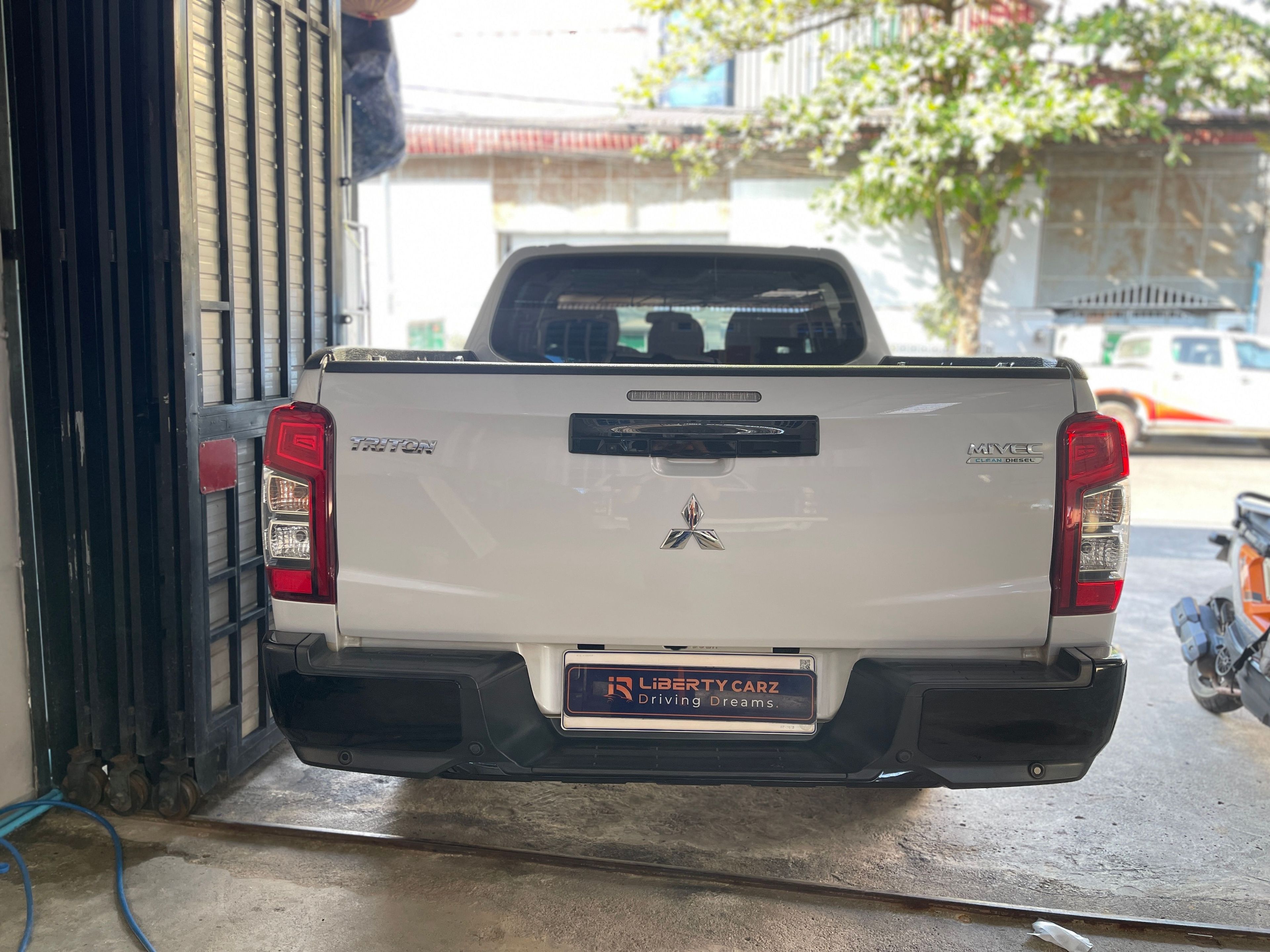 Mitsubishi Triton 2023