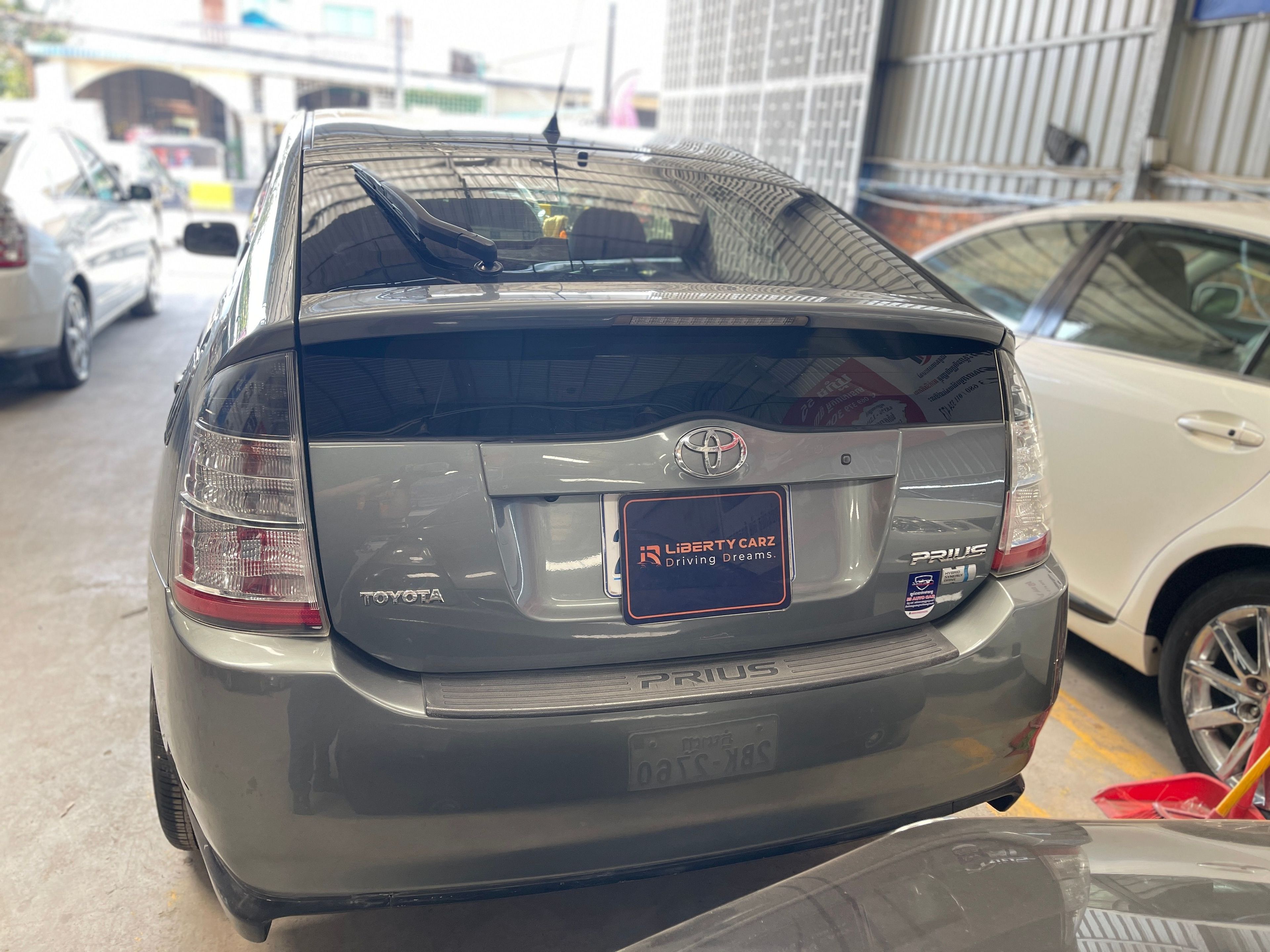 តូយ៉ូតា Prius 2005