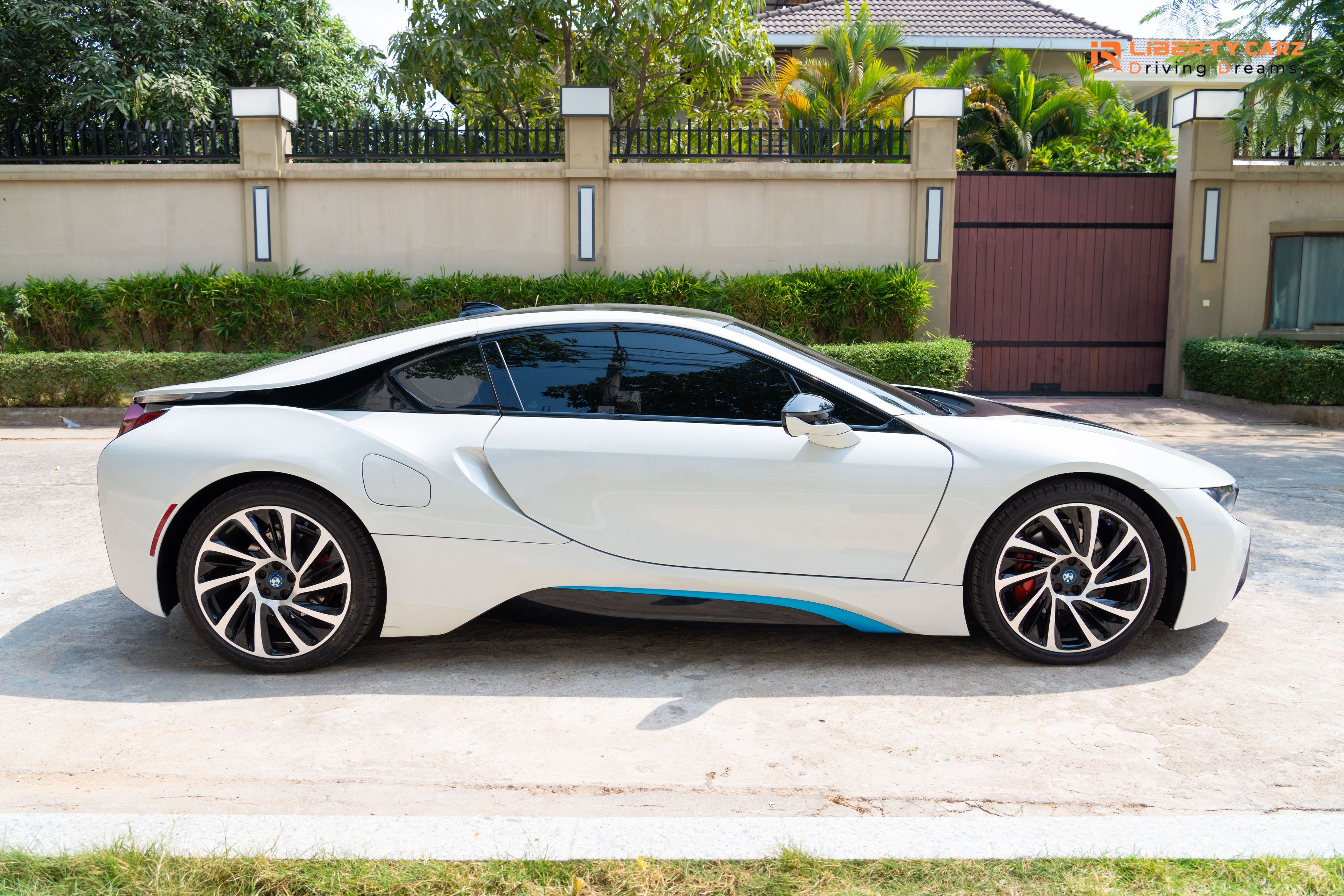 BMW i8 2015