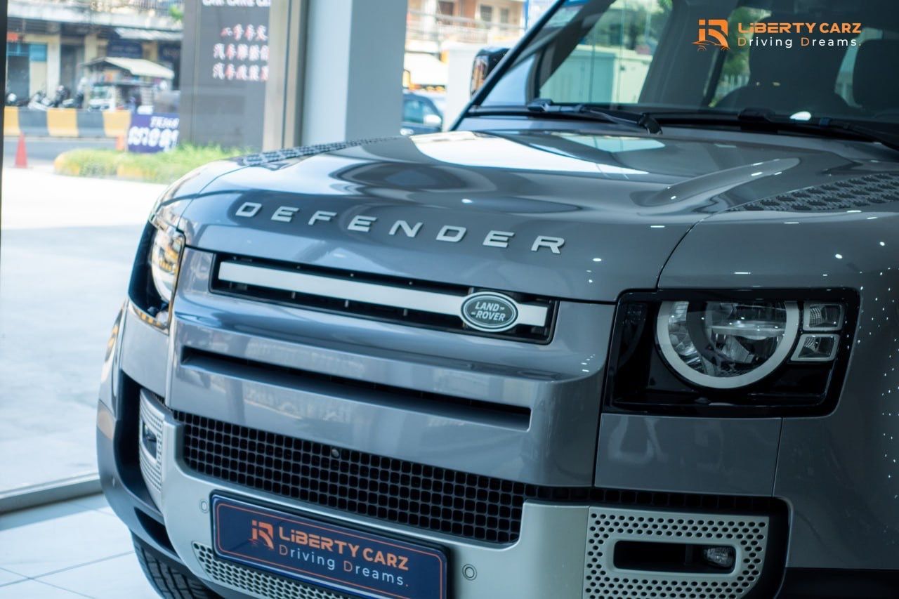 Land Rover Defender 2020