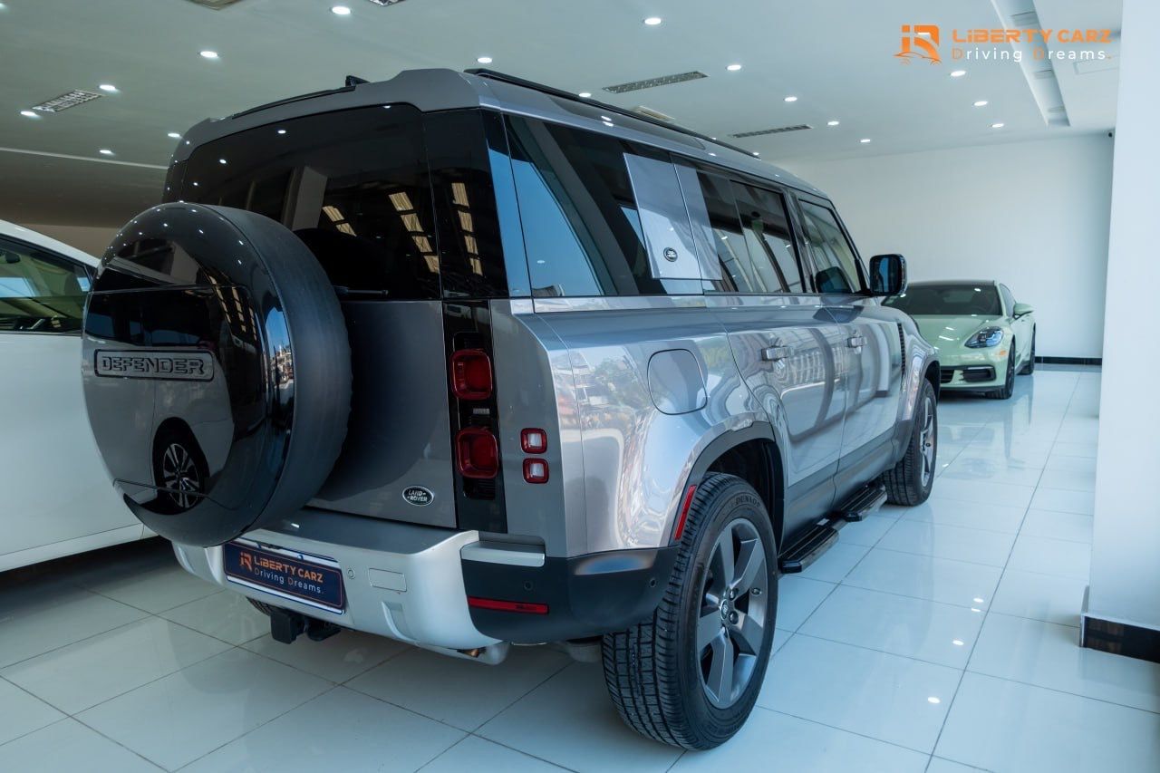 Land Rover Defender 2020