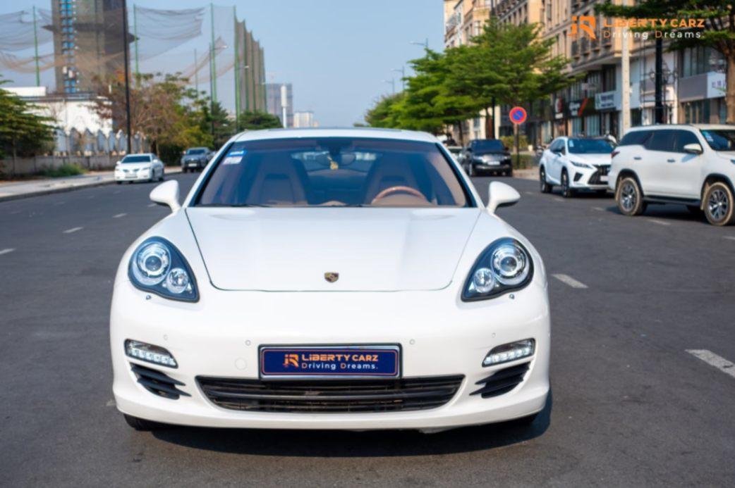 Porsche Panamera 2012