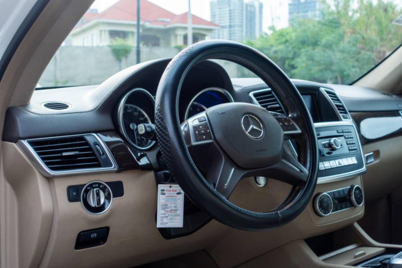 Mercedes-Benz  GLS 450 2015