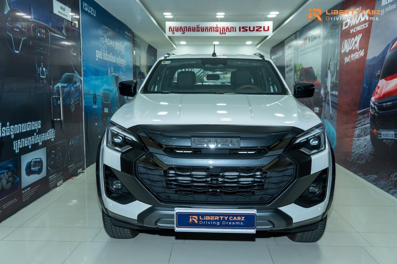 ISUZU D-MAX V-CROSS 2025