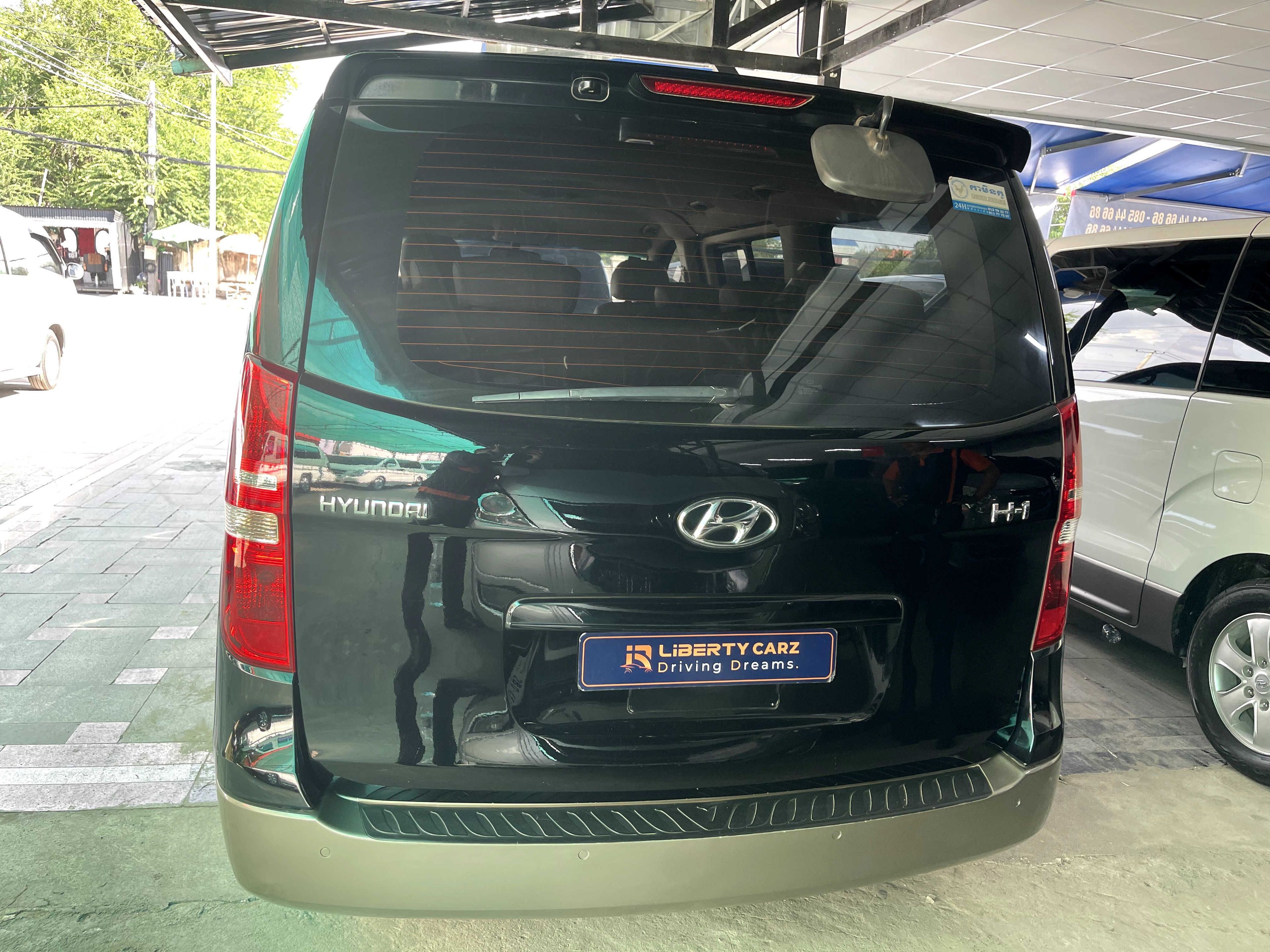 Hyundai H1 2015