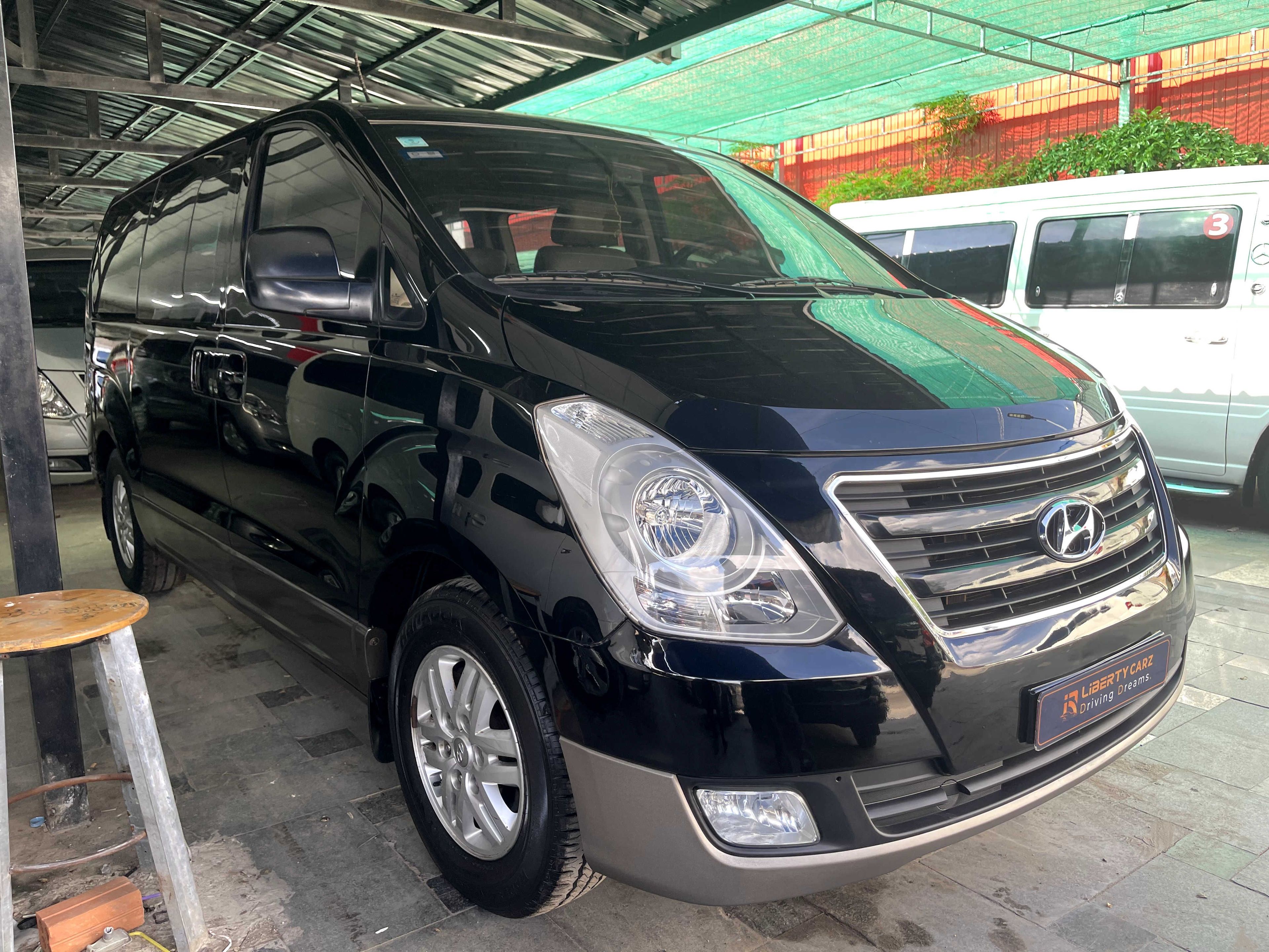 Hyundai H1 2015