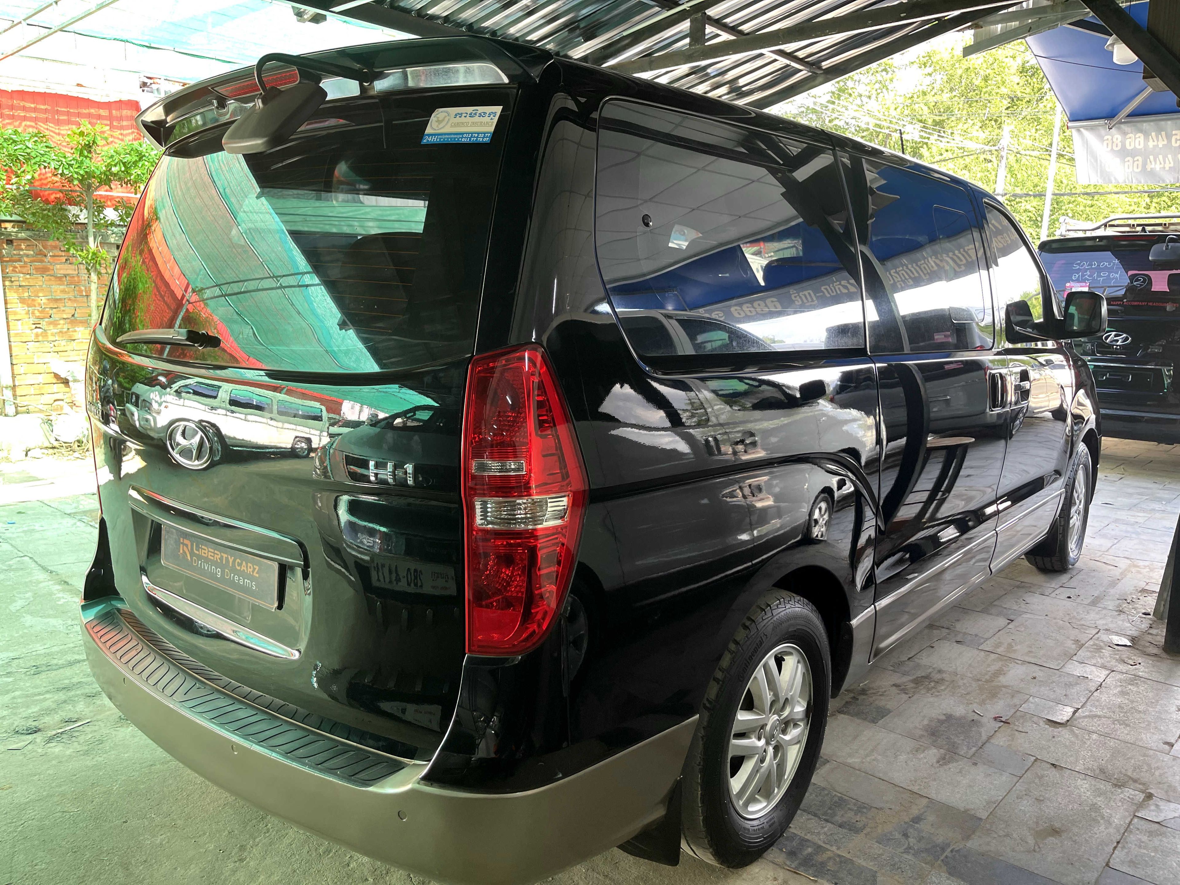 Hyundai H1 2015