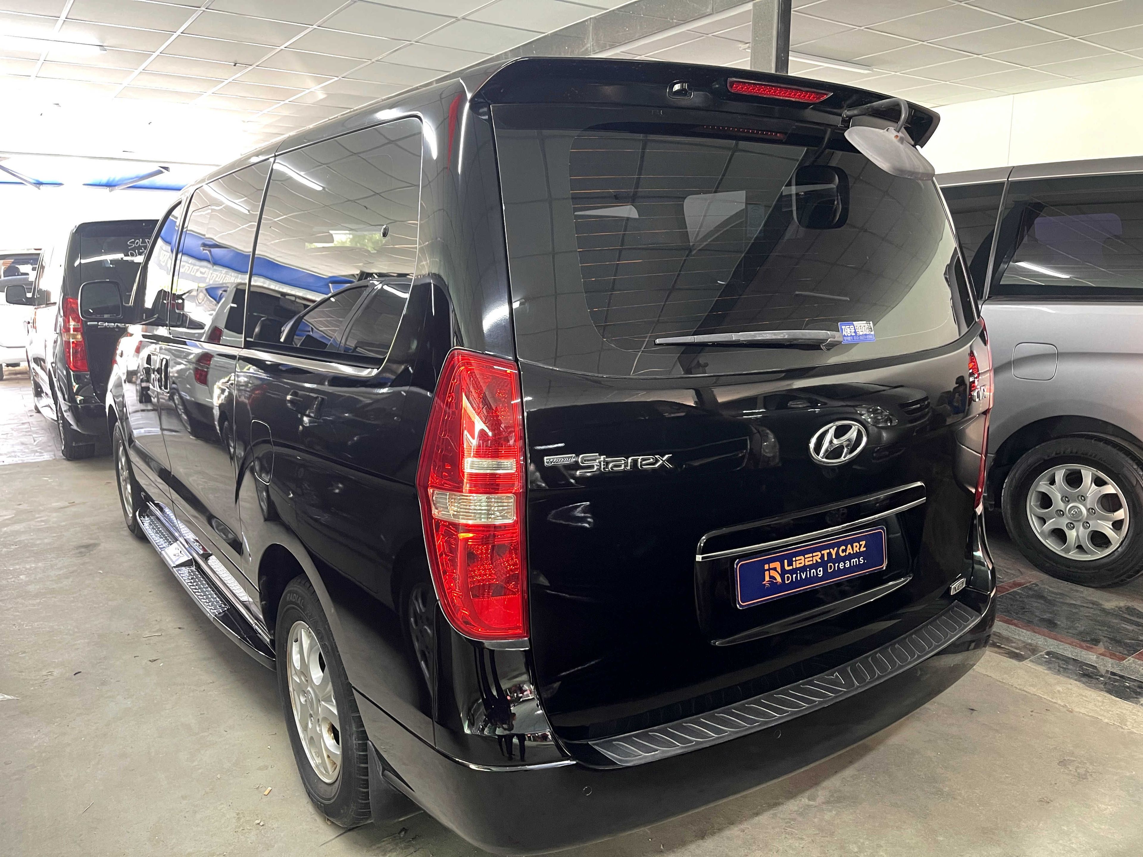 Hyundai Starex CVX 2011