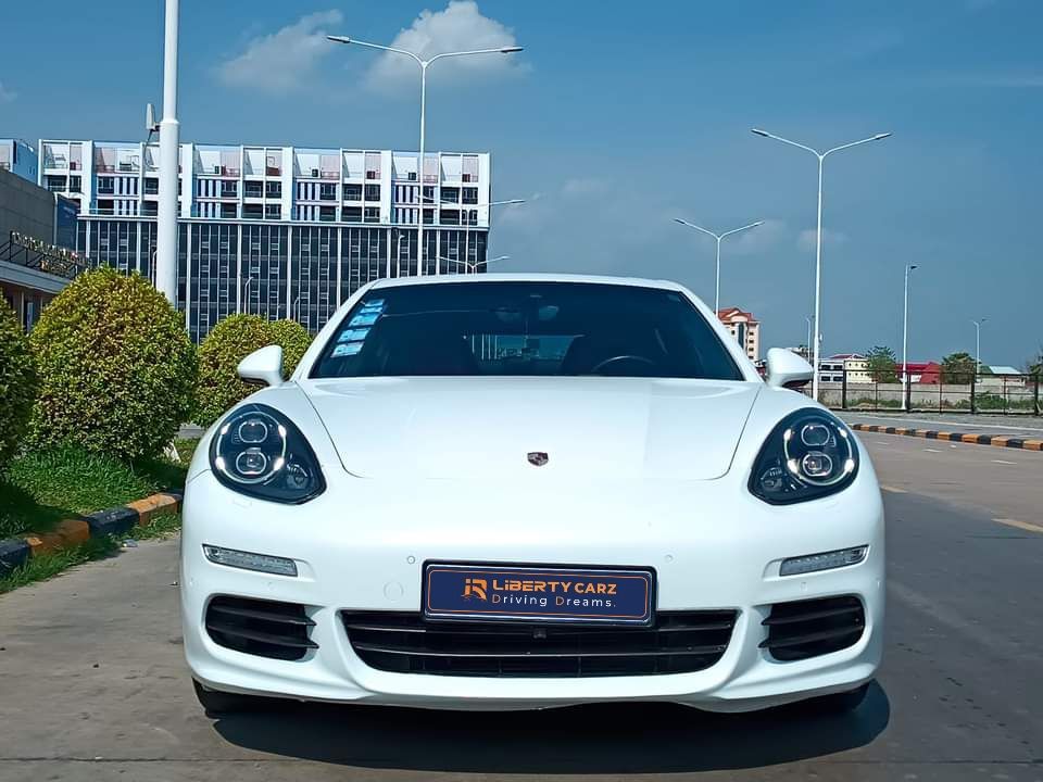 Porsche Panamera 2015