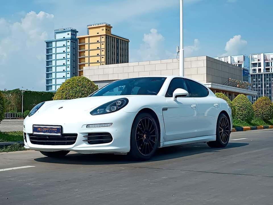 Porsche Panamera 2015