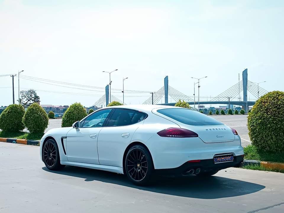 Porsche Panamera 2015