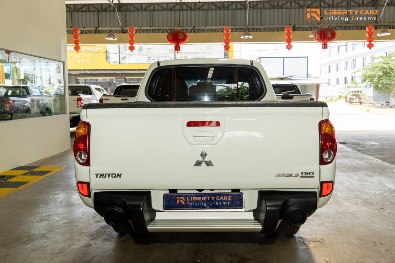 Mitsubishi Triton 2012