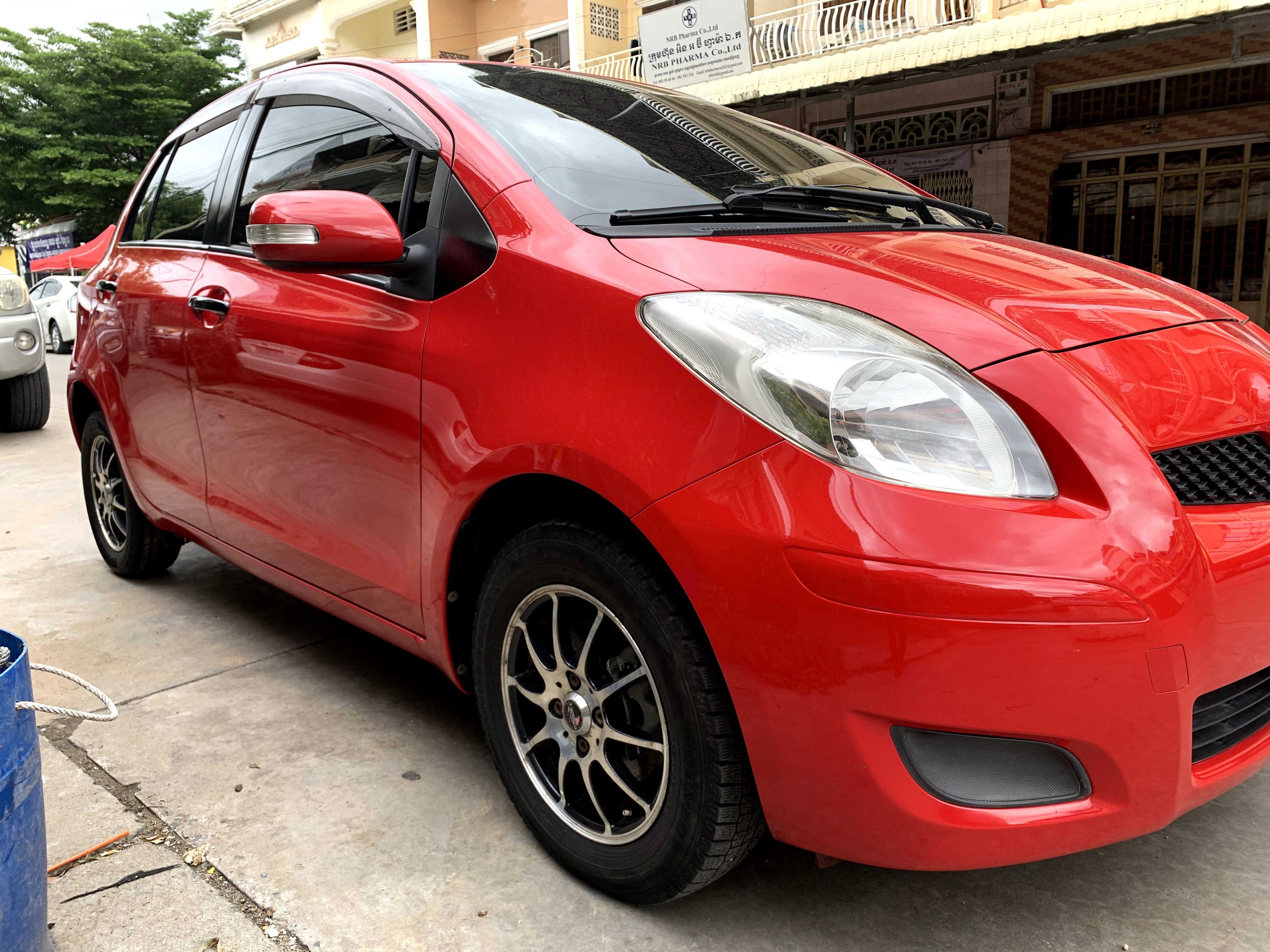 តូយ៉ូតា Vitz 2009