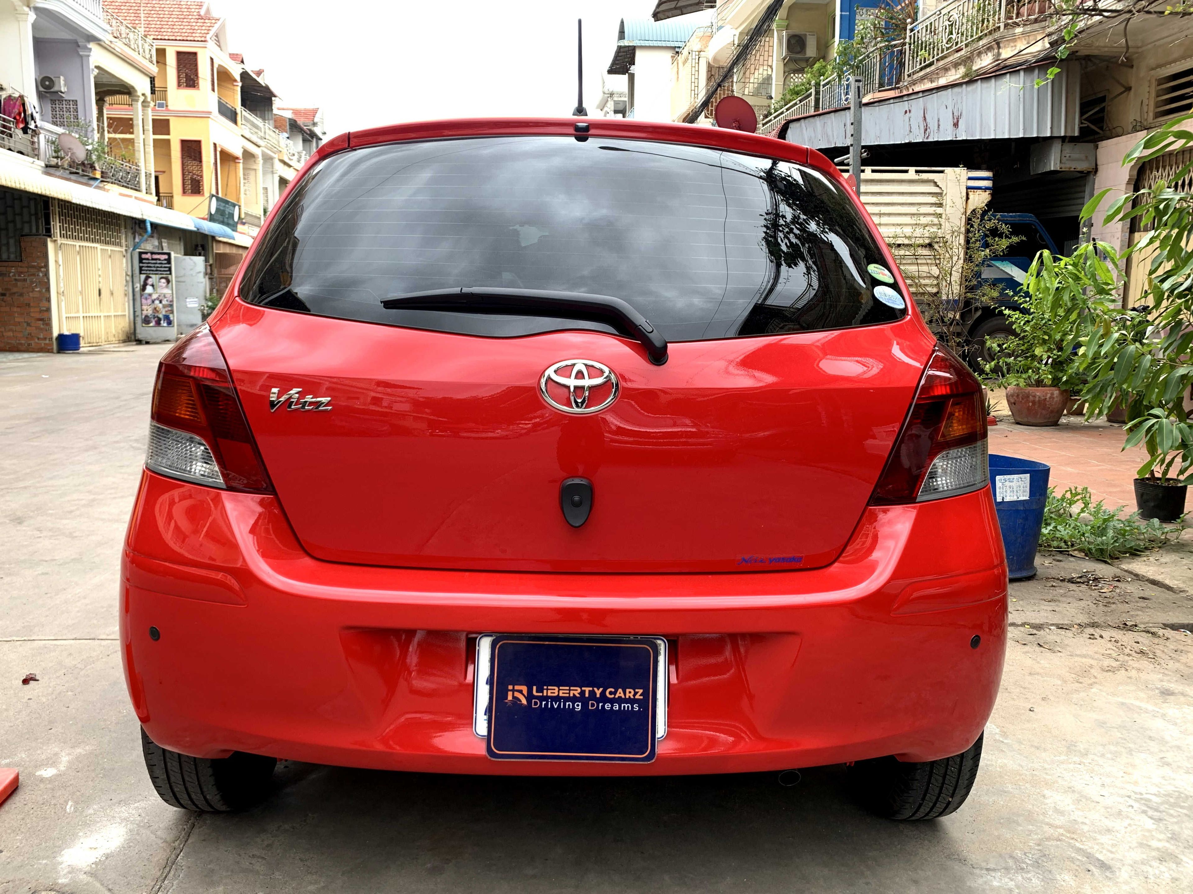 តូយ៉ូតា Vitz 2009