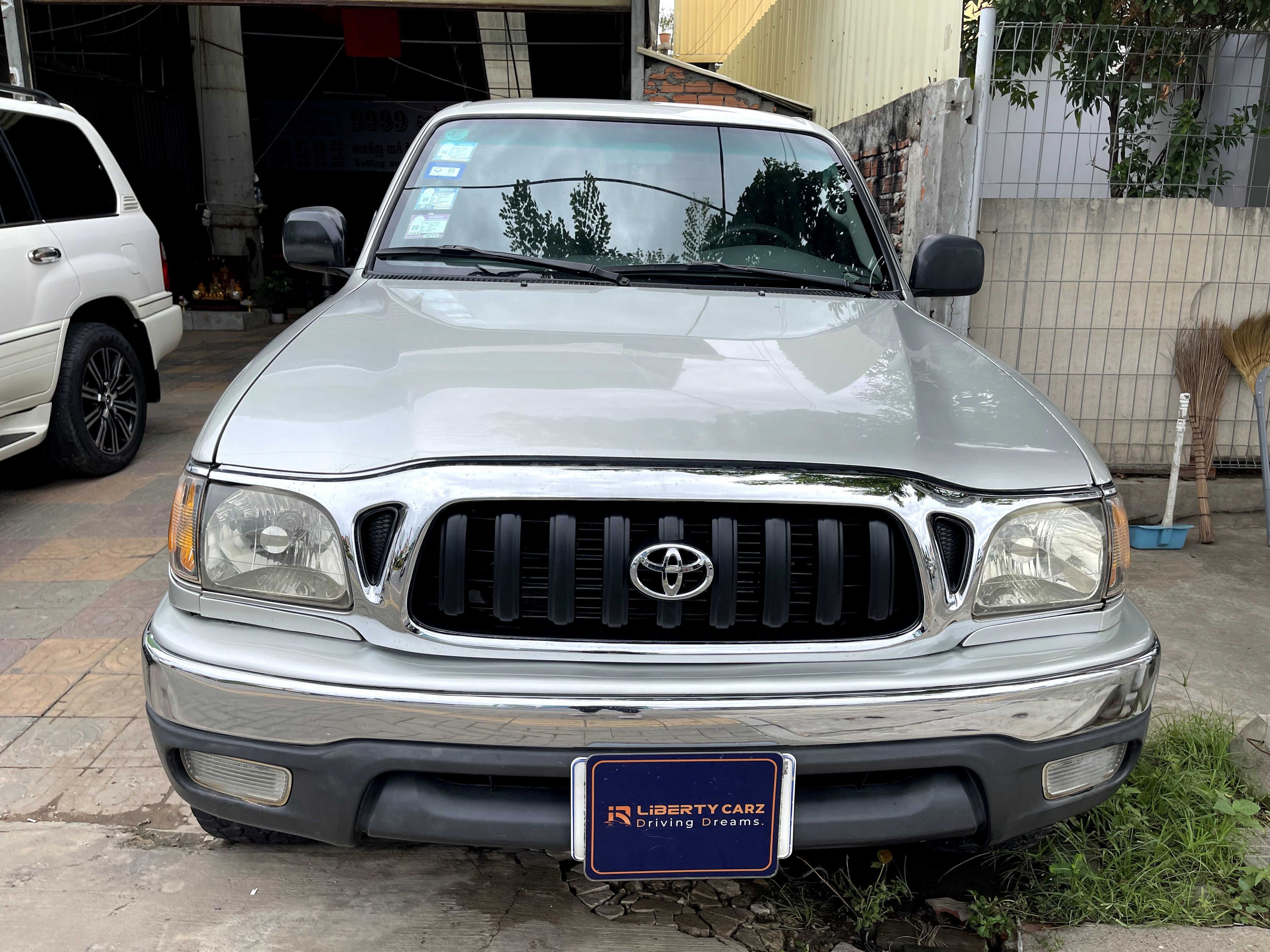 តូយ៉ូតា Tacoma 2004