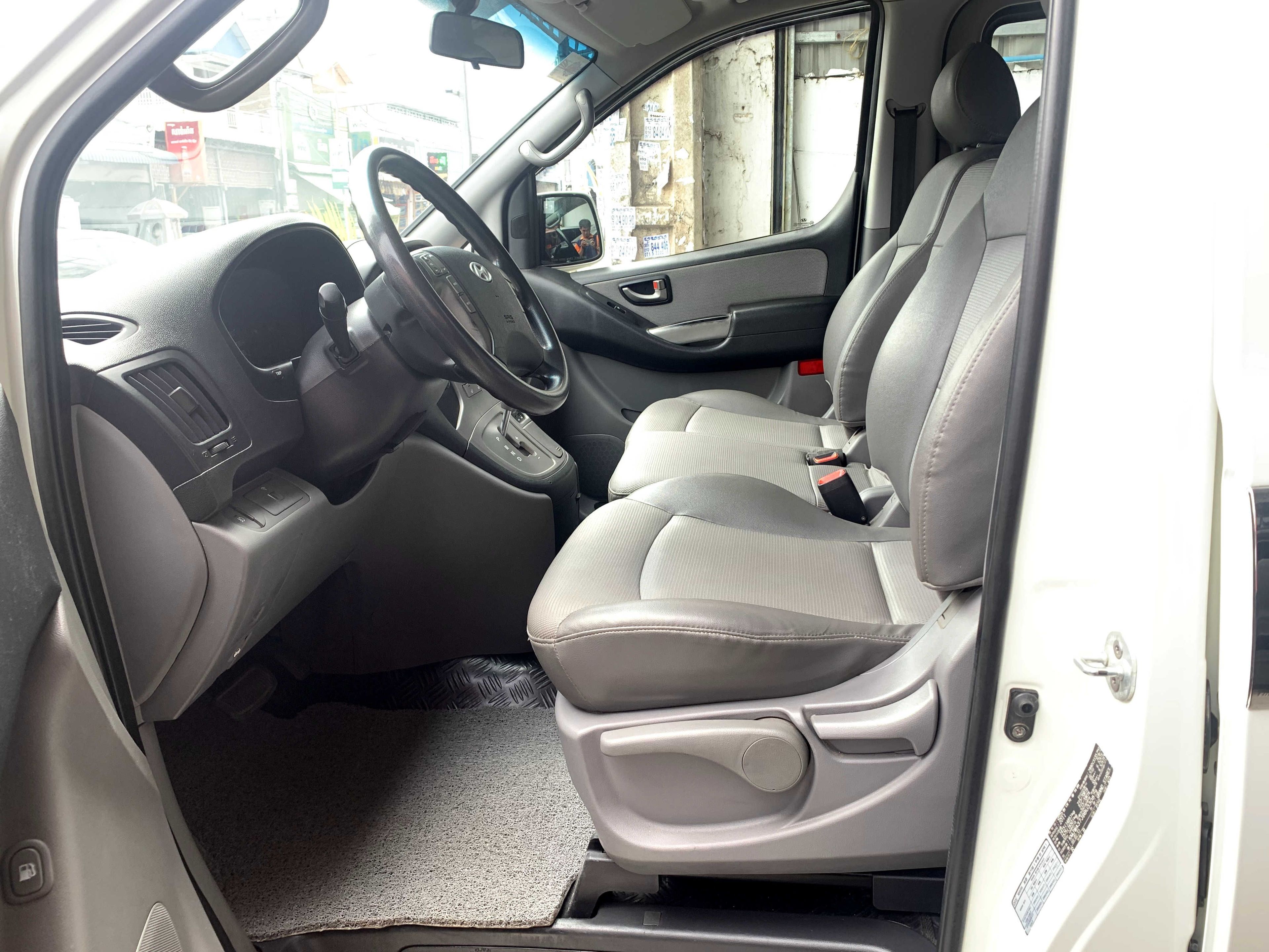 Hyundai Starex CVX 2011