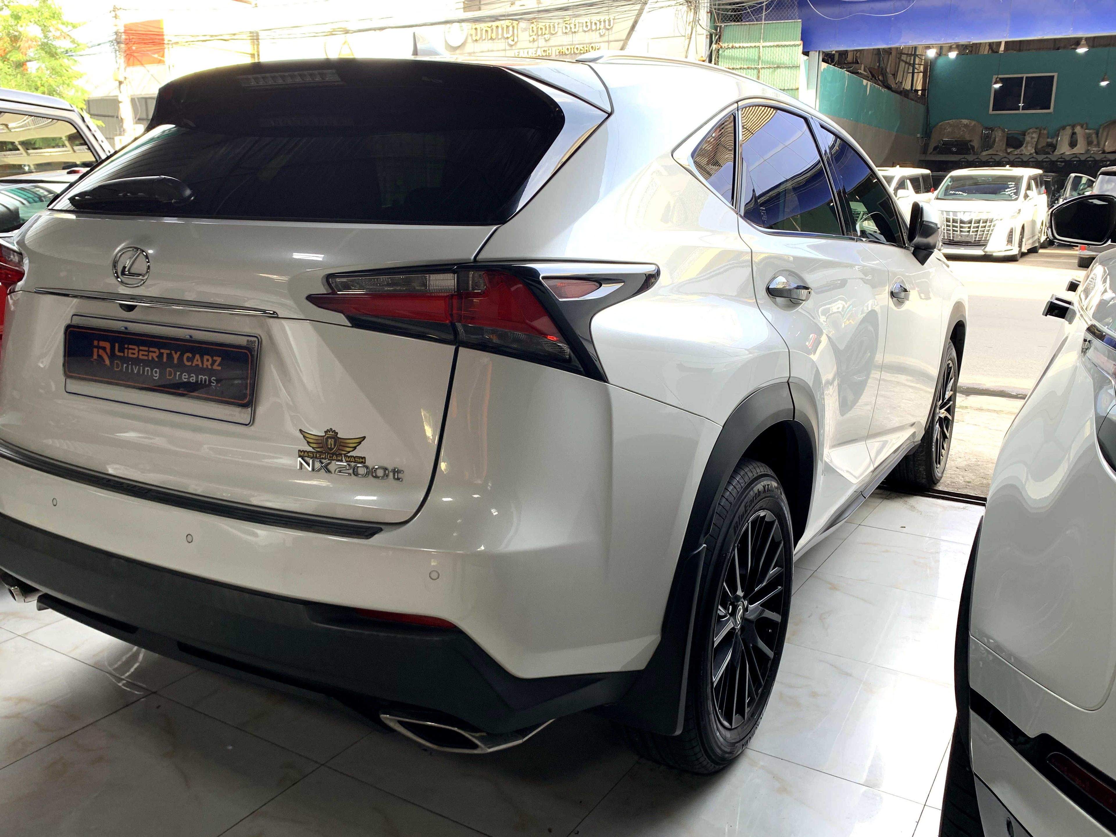 Lexus NX200t 2016