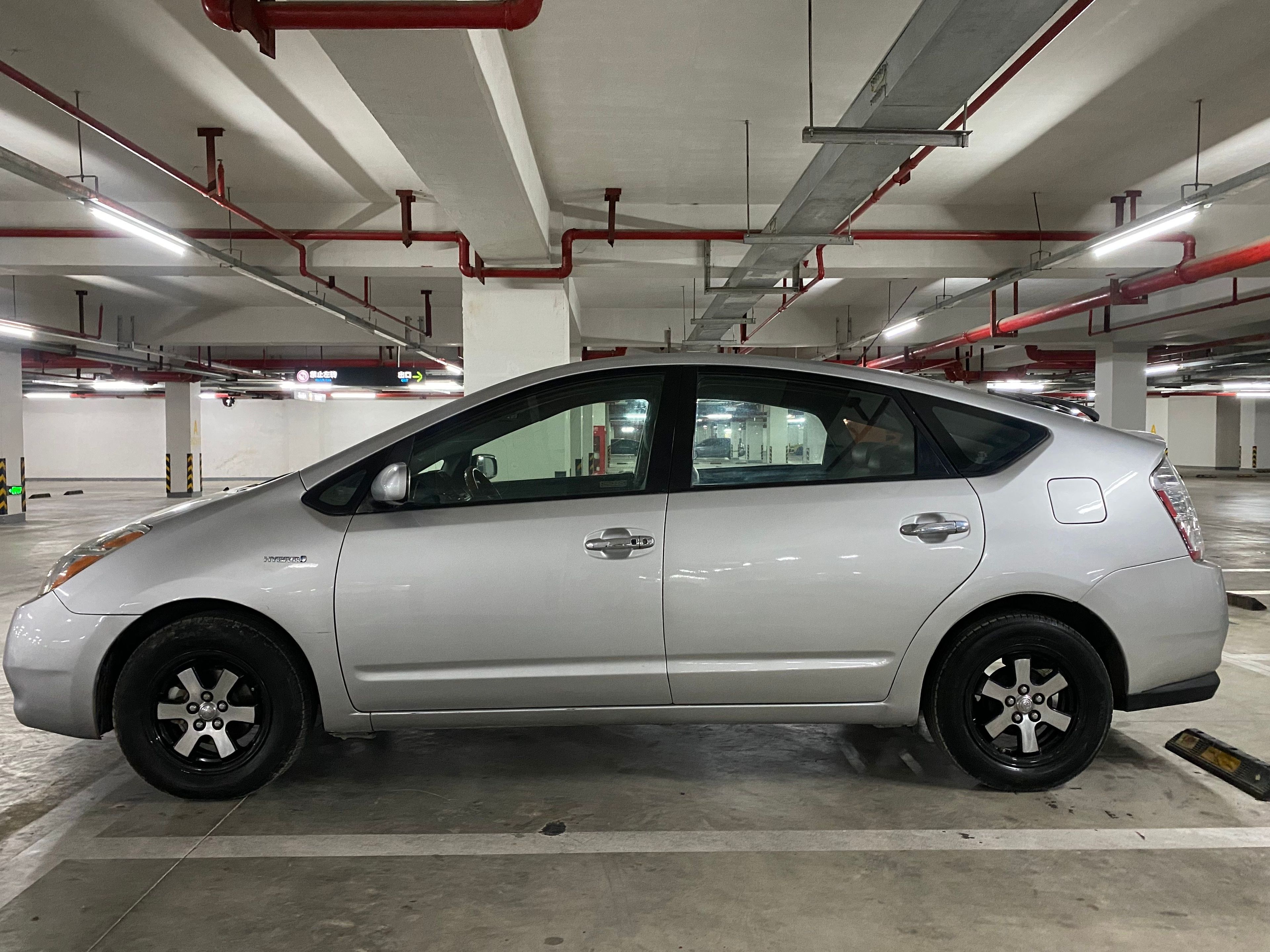 តូយ៉ូតា Prius 2006