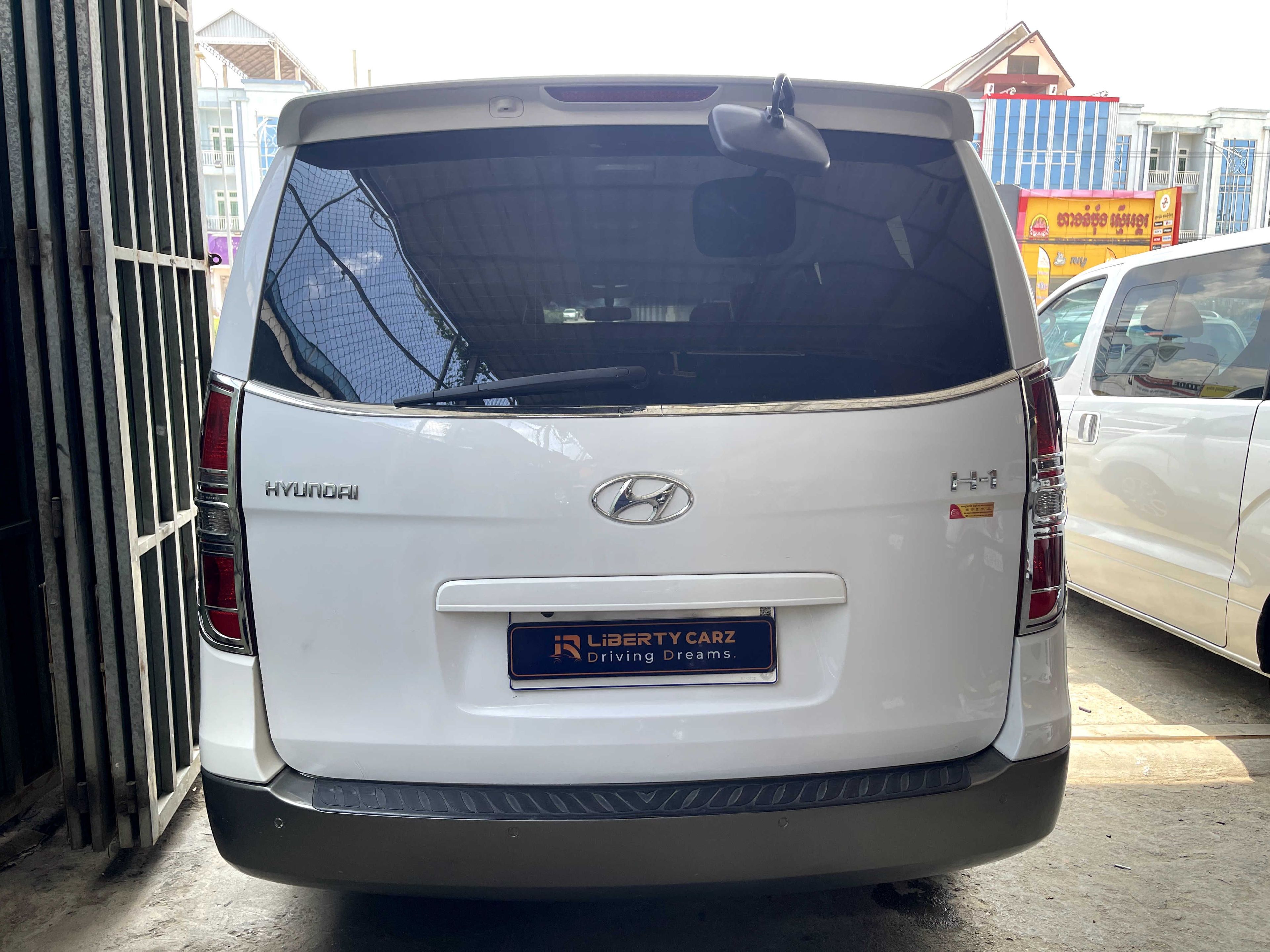 Hyundai H1 2015