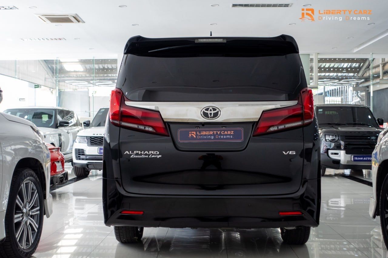 Toyota Alphard 2021