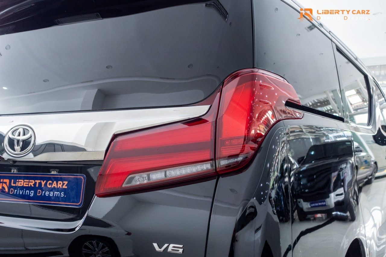 Toyota Alphard 2021