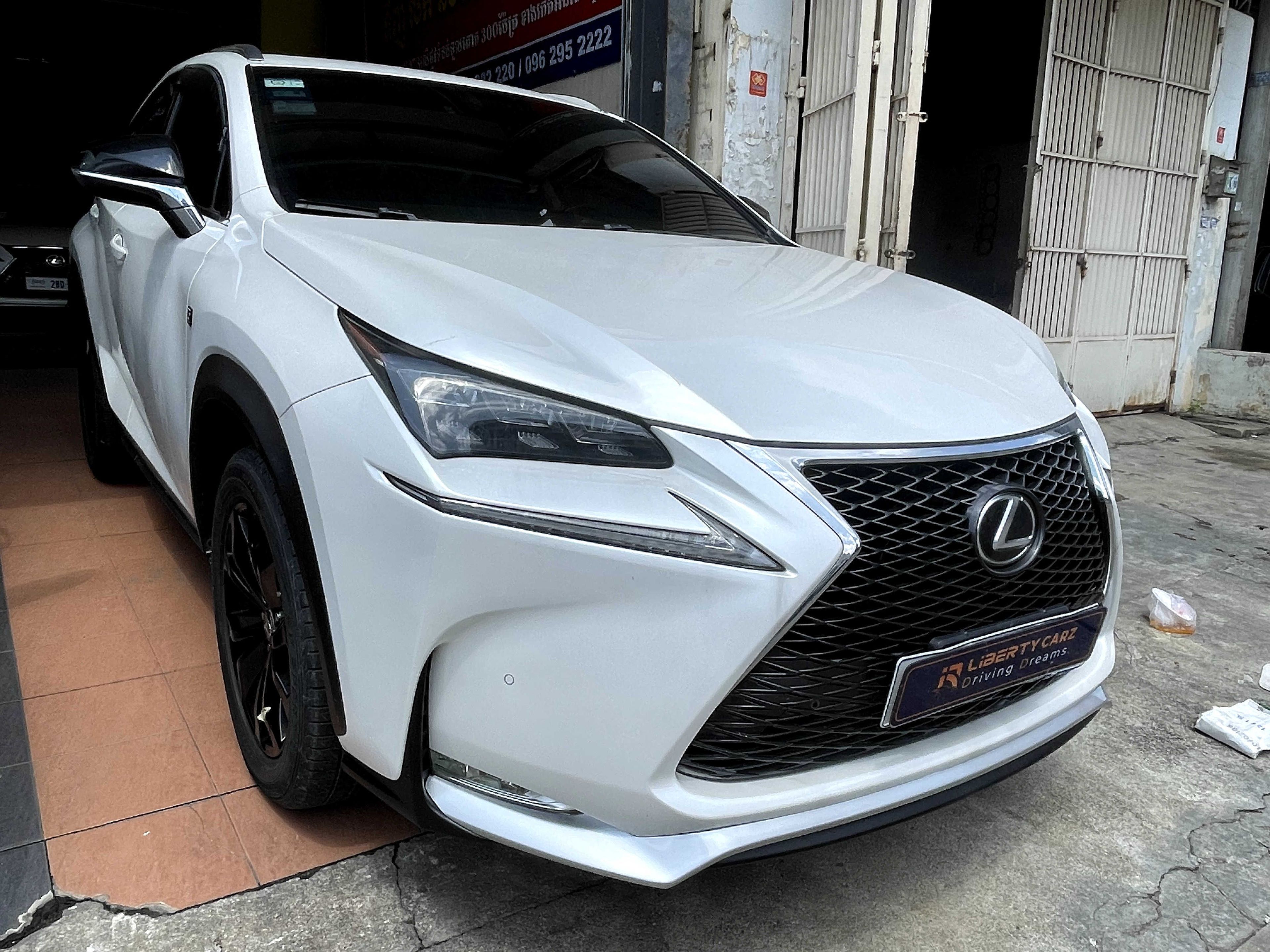 Lexus NX200t 2015