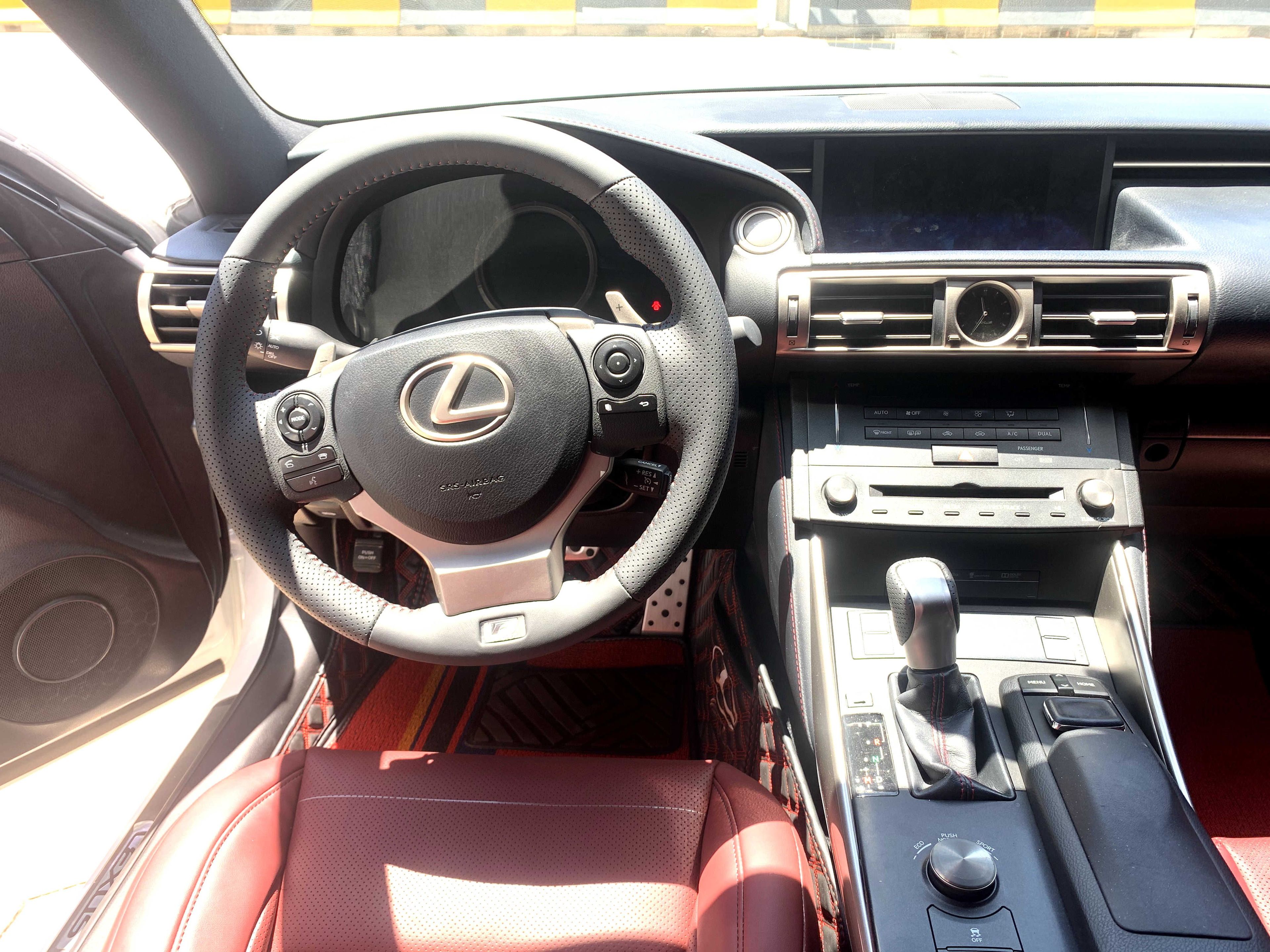 Lexus IS 2016