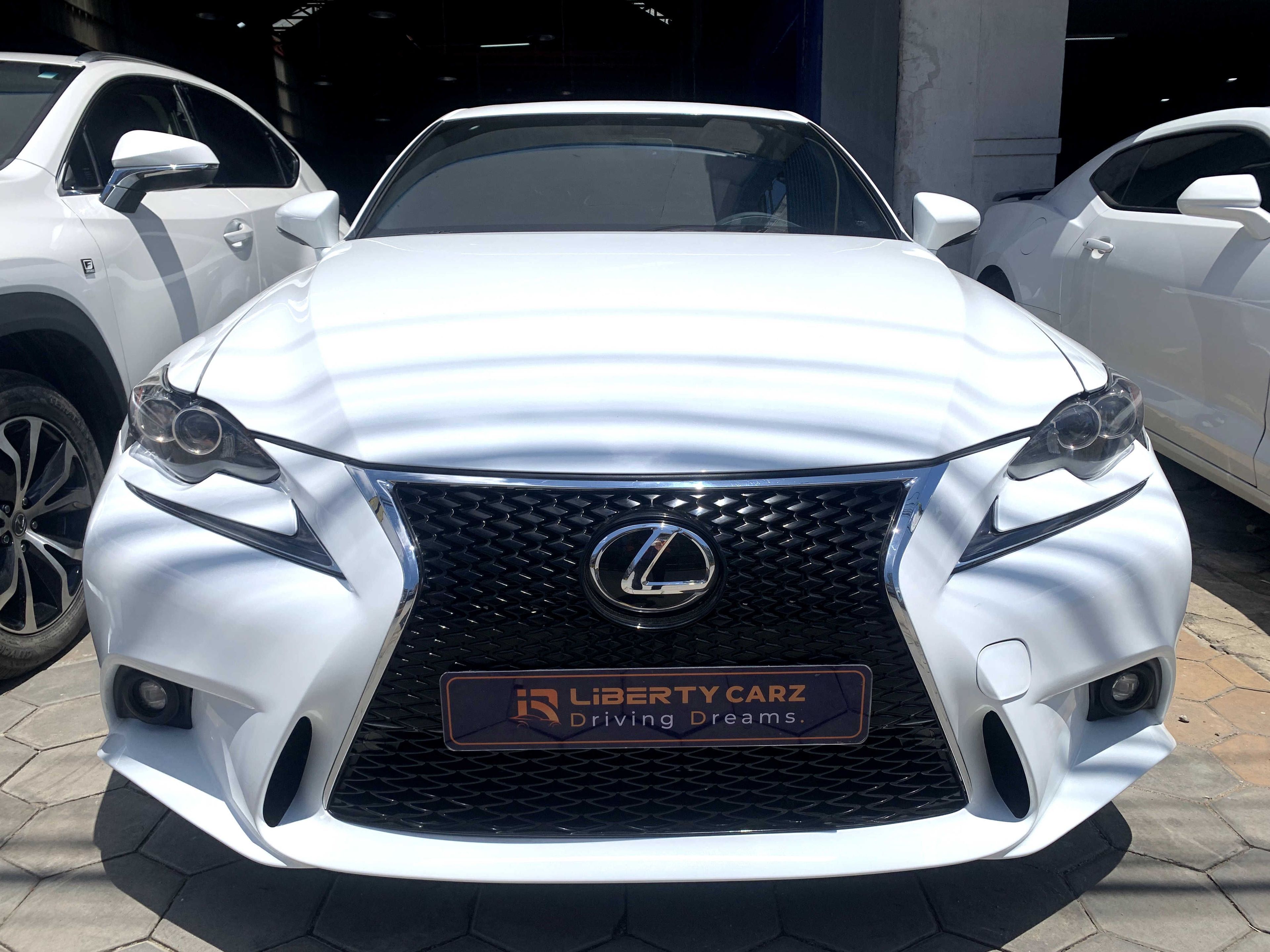 Lexus IS 2016