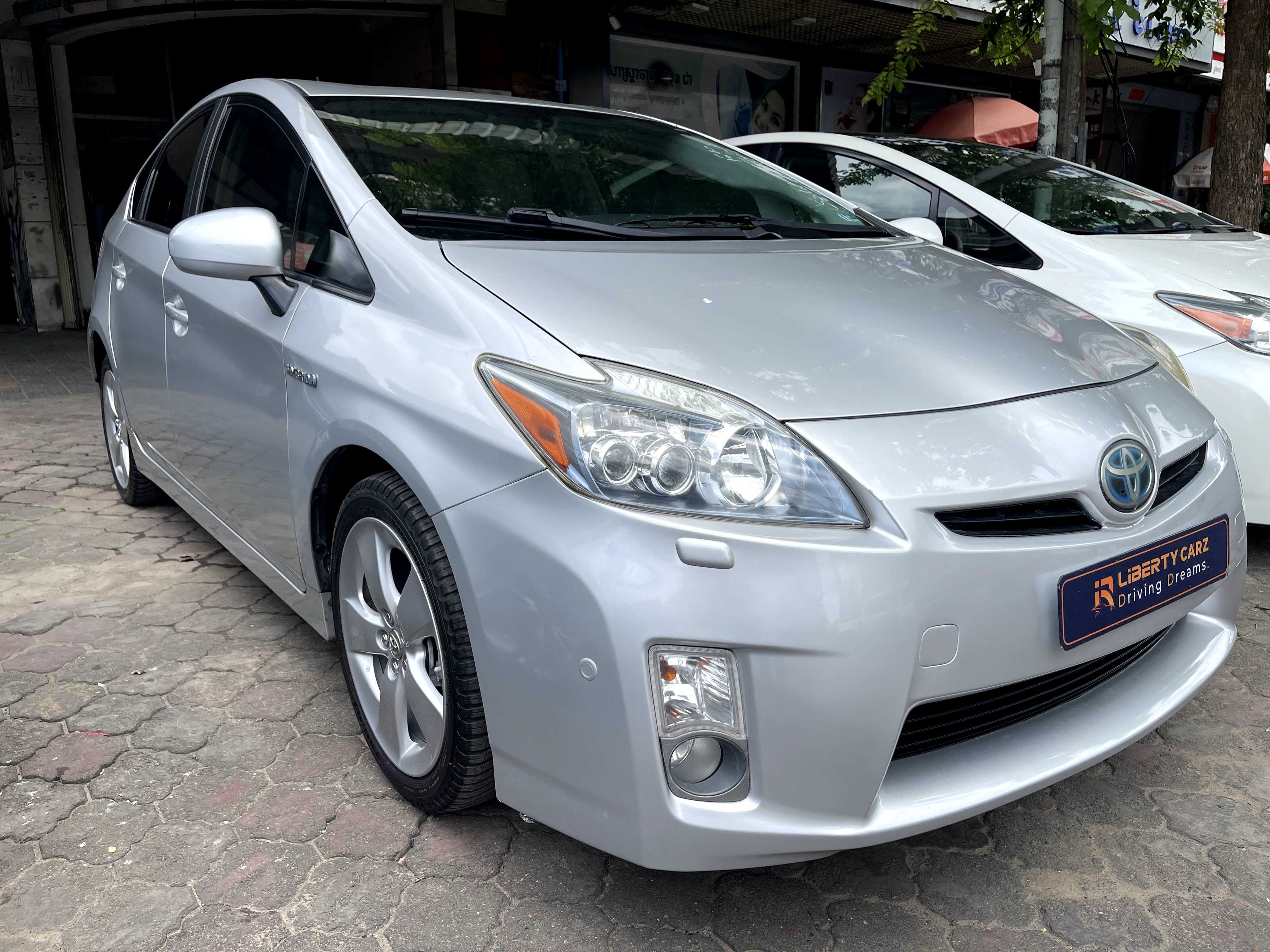 តូយ៉ូតា Prius 2010