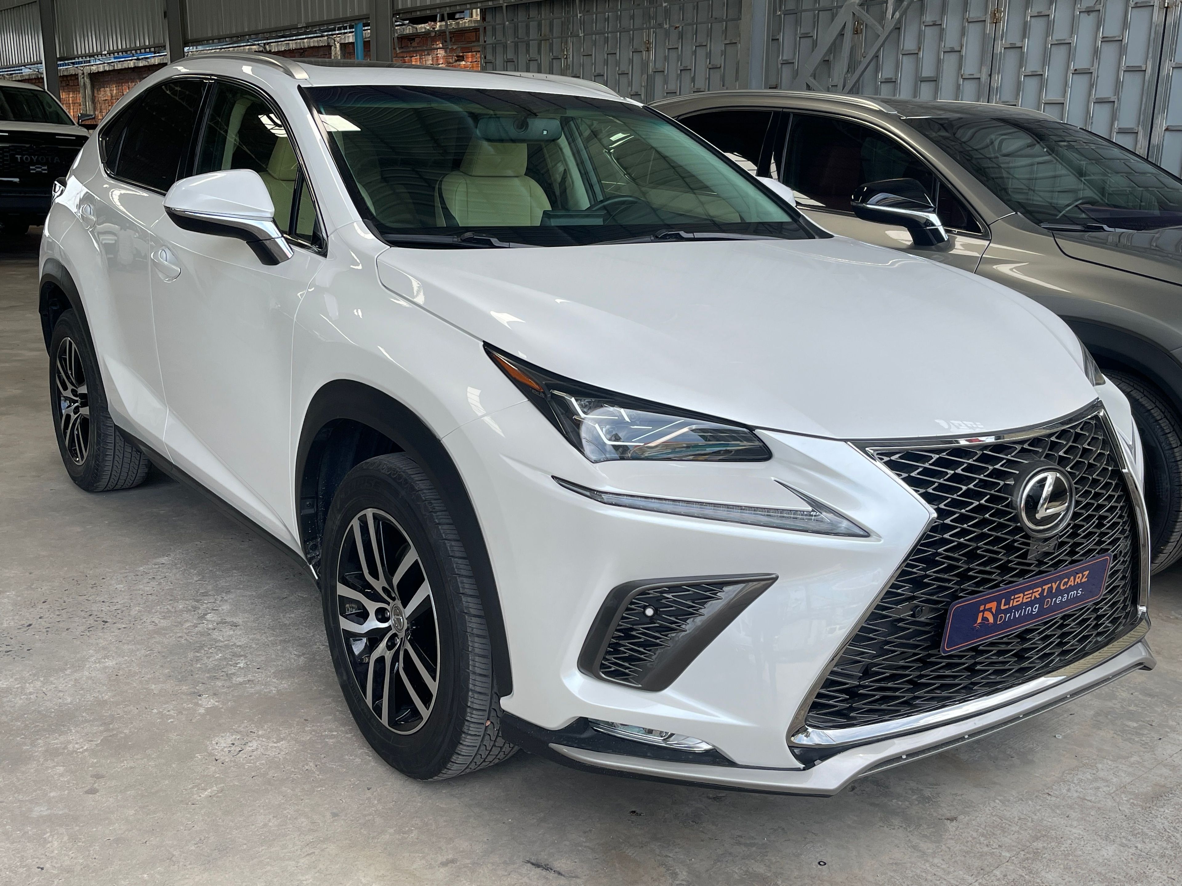 Lexus NX200t 2016