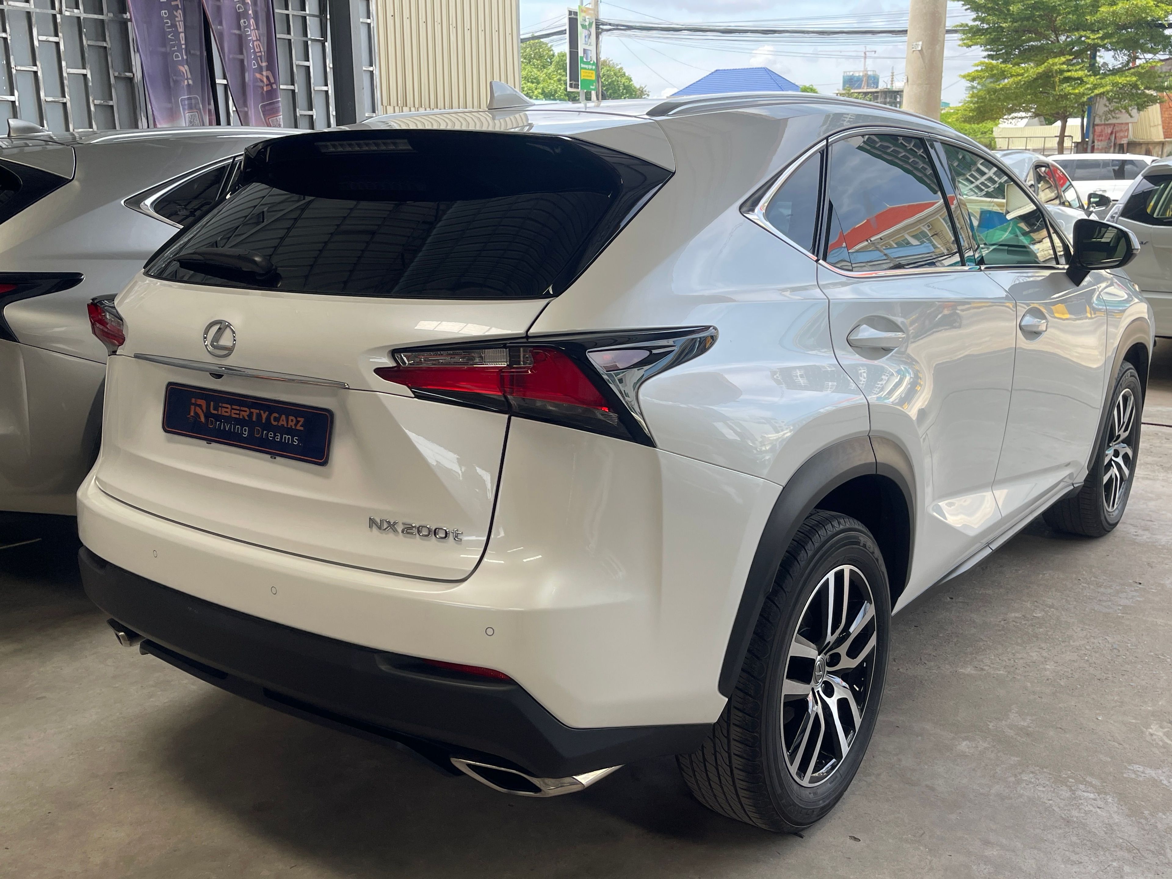 Lexus NX200t 2016