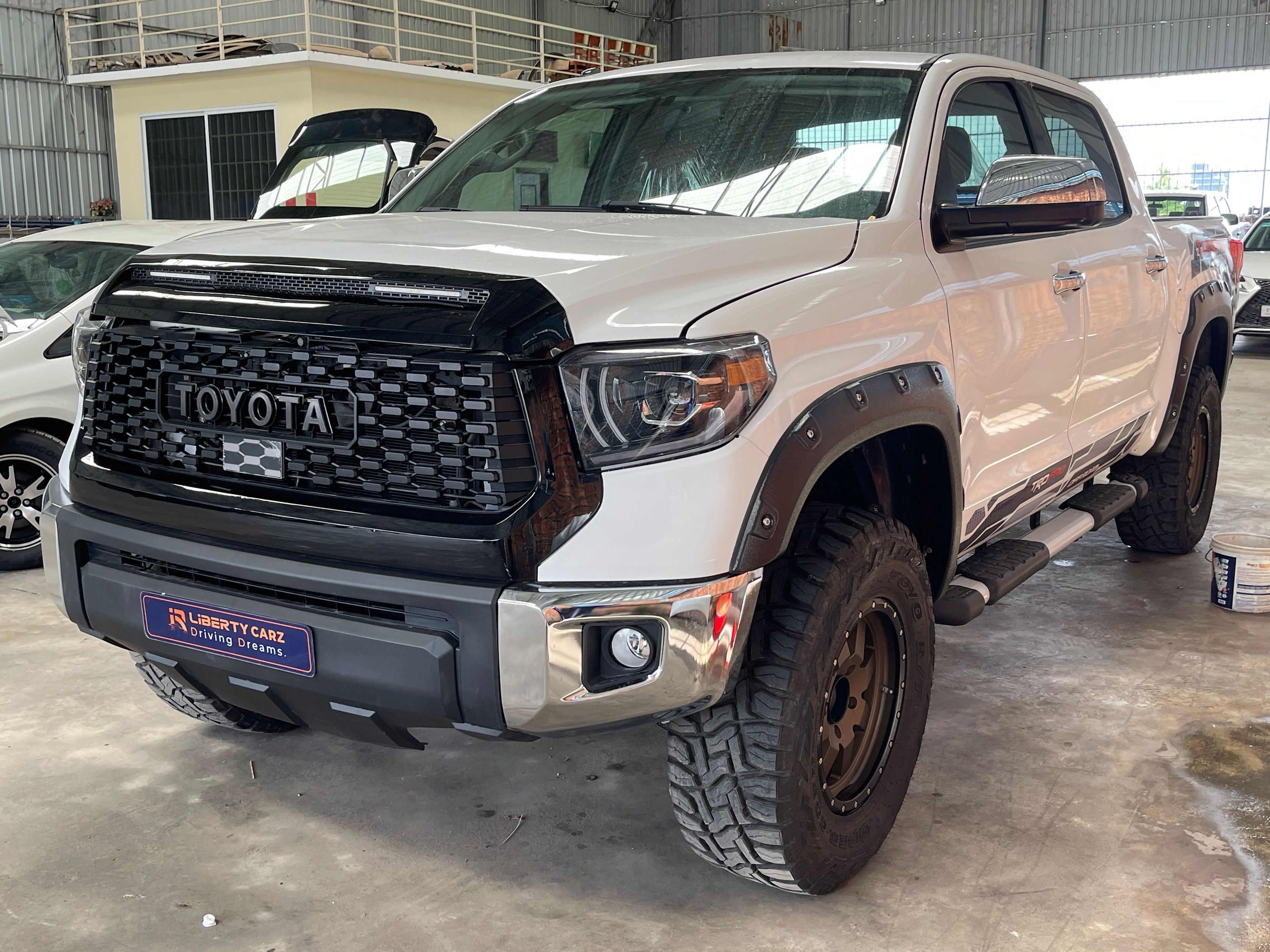 តូយ៉ូតា Tundra 2010