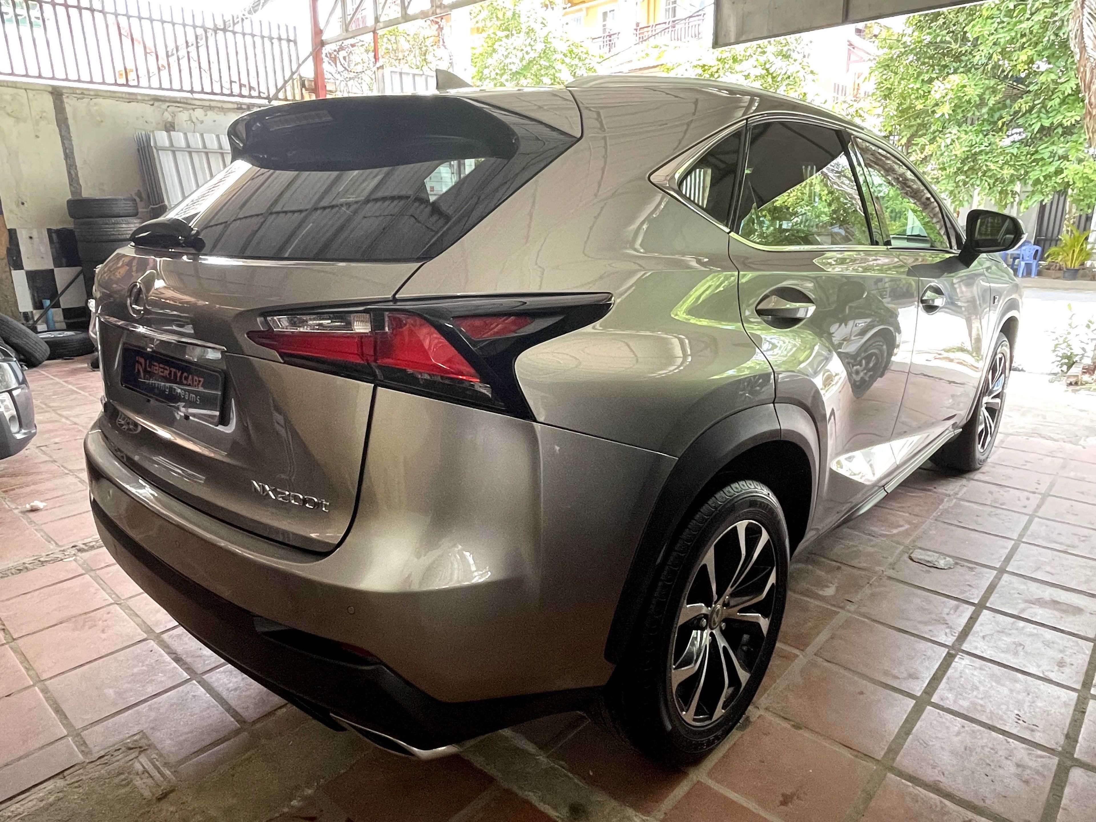 Lexus NX200t 2015