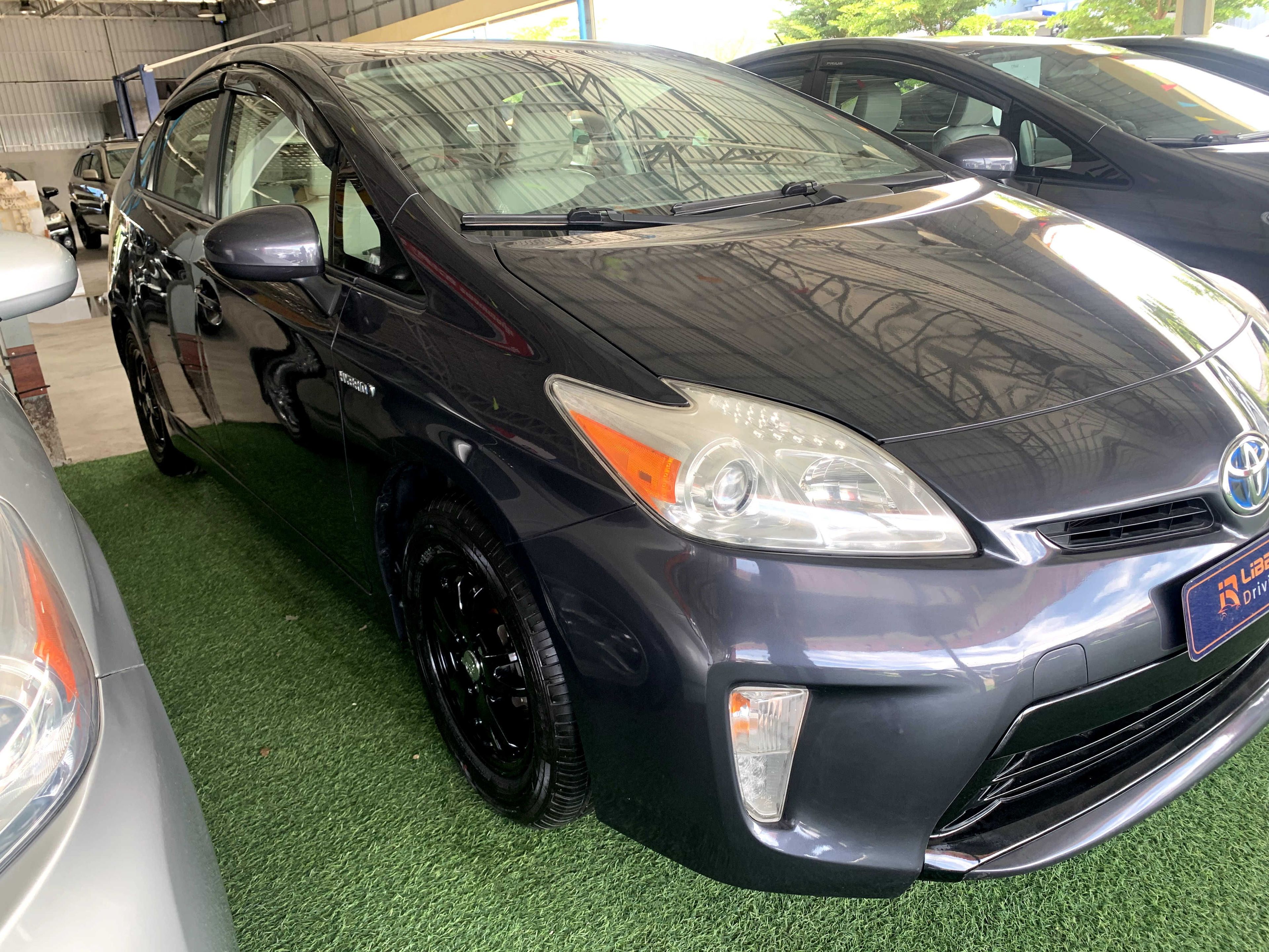 Toyota Prius 2012