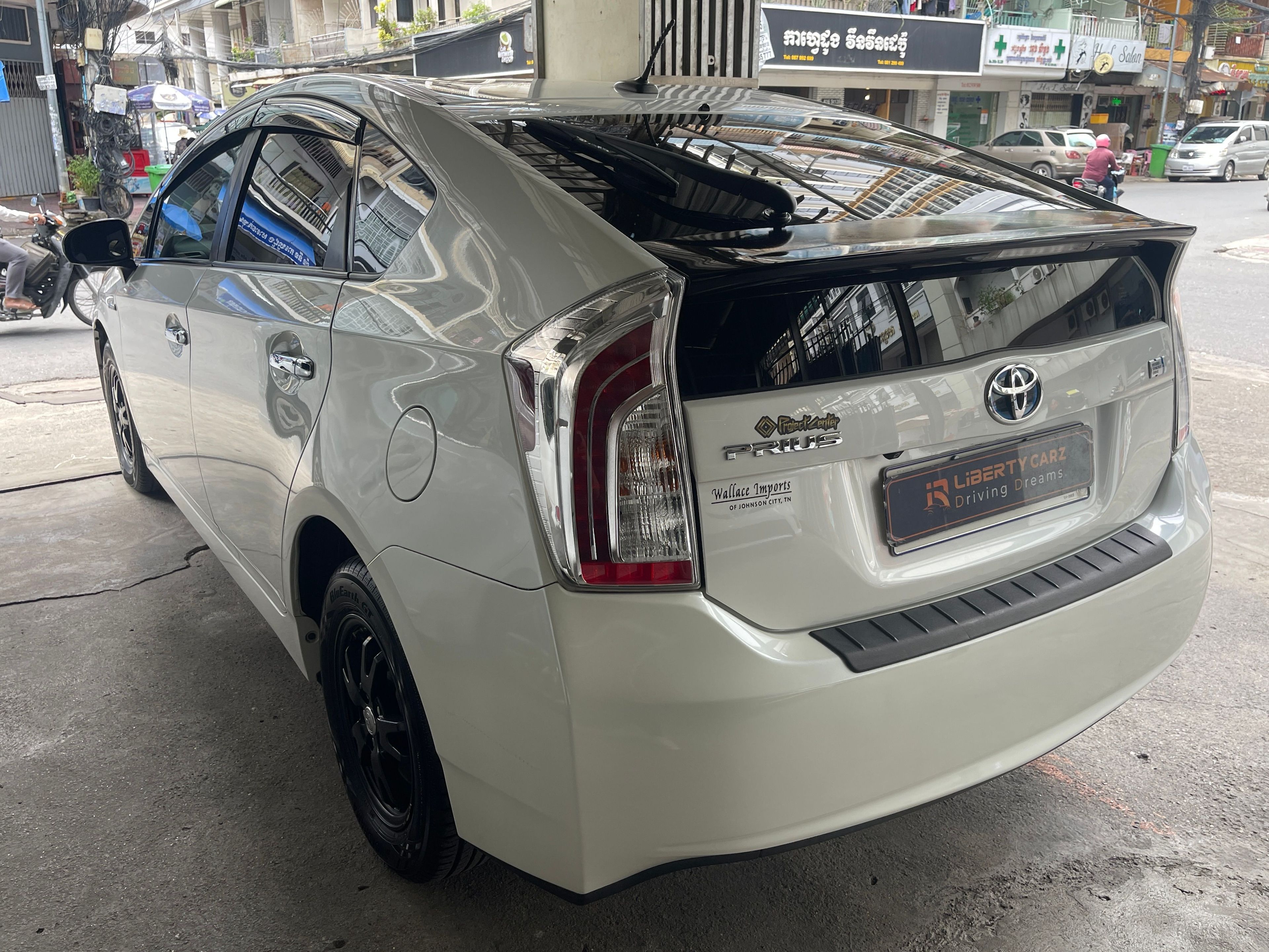 តូយ៉ូតា Prius 2012