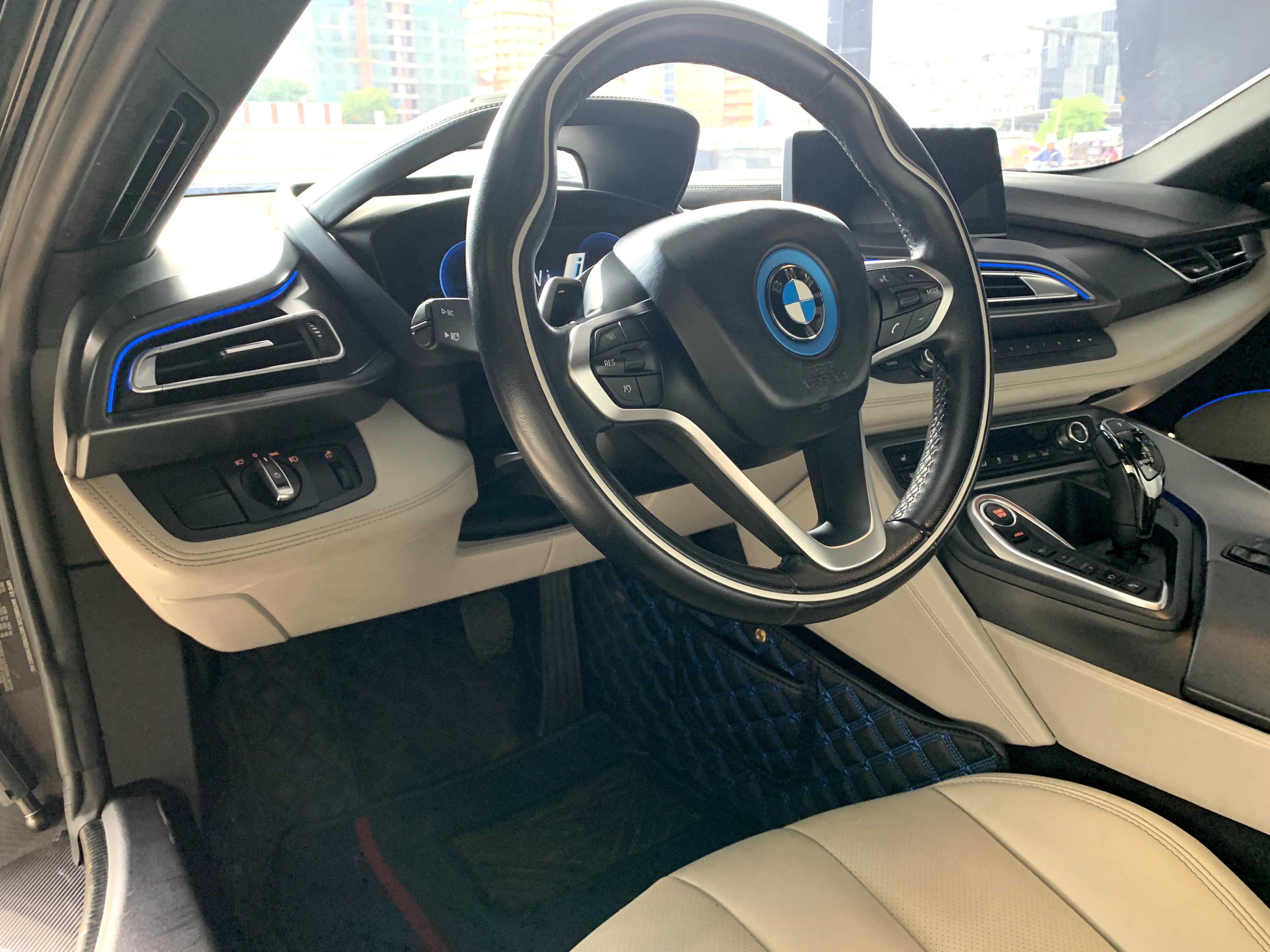 BMW i8 2015