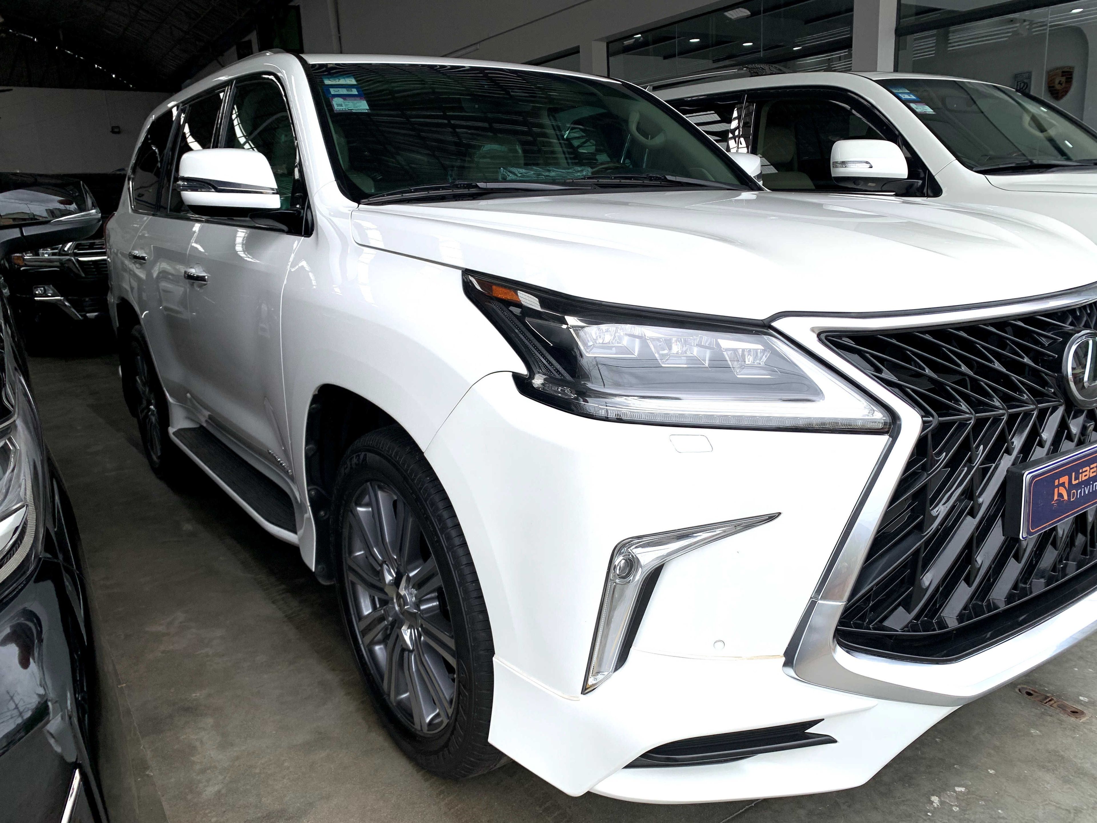 Lexus LX 570 2016