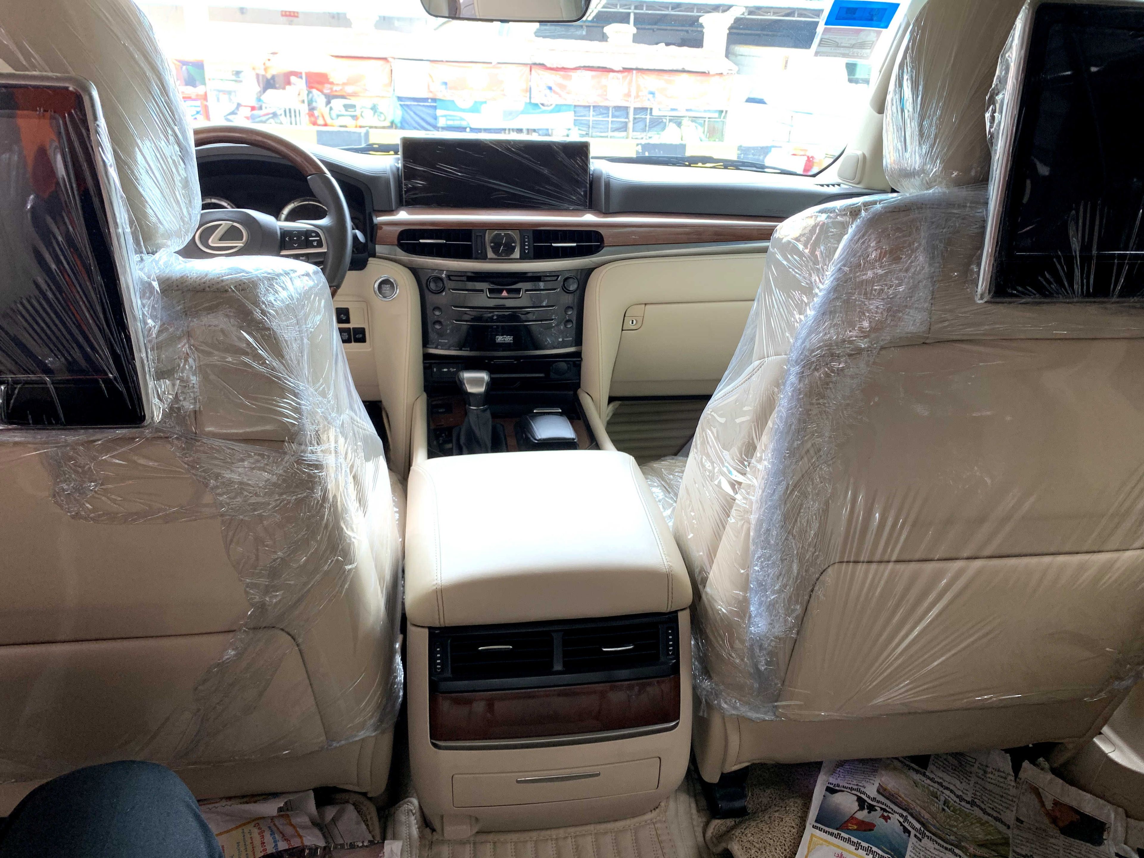 Lexus LX 570 2016