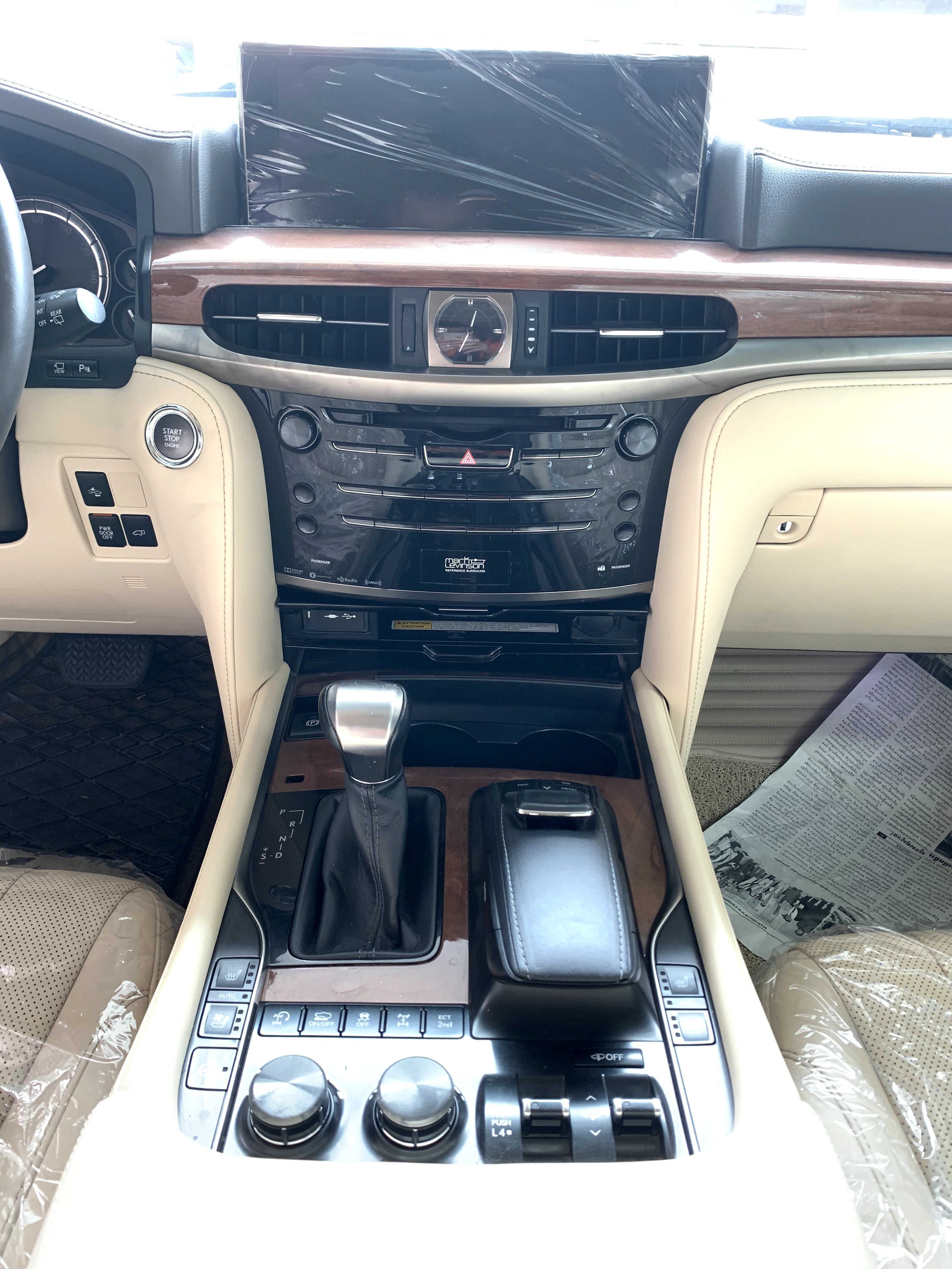 Lexus LX 570 2016