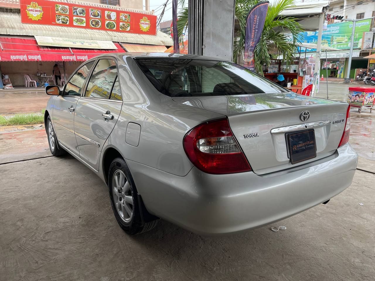 Toyota Camry Le 2002