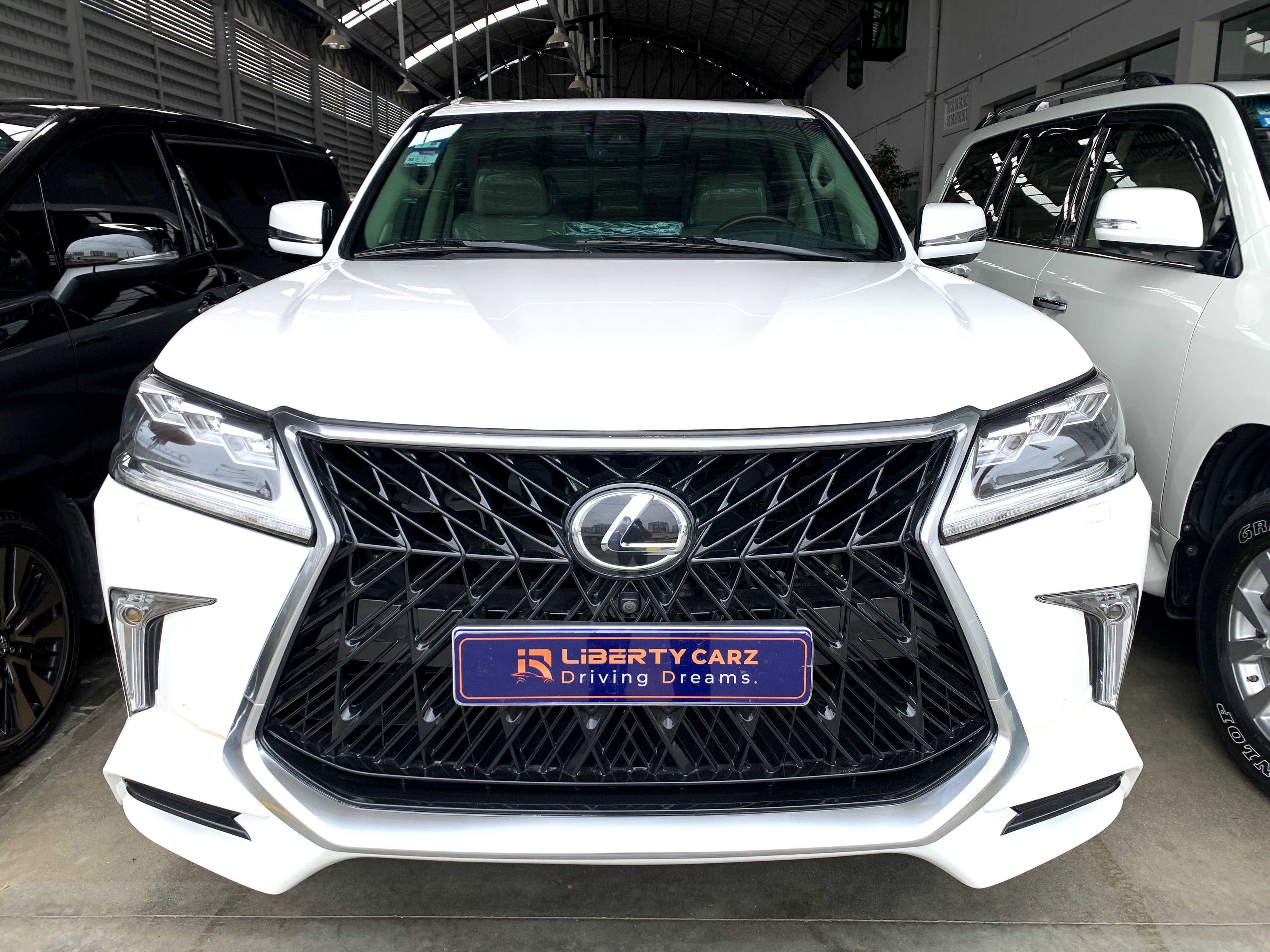 Lexus LX 570 2016