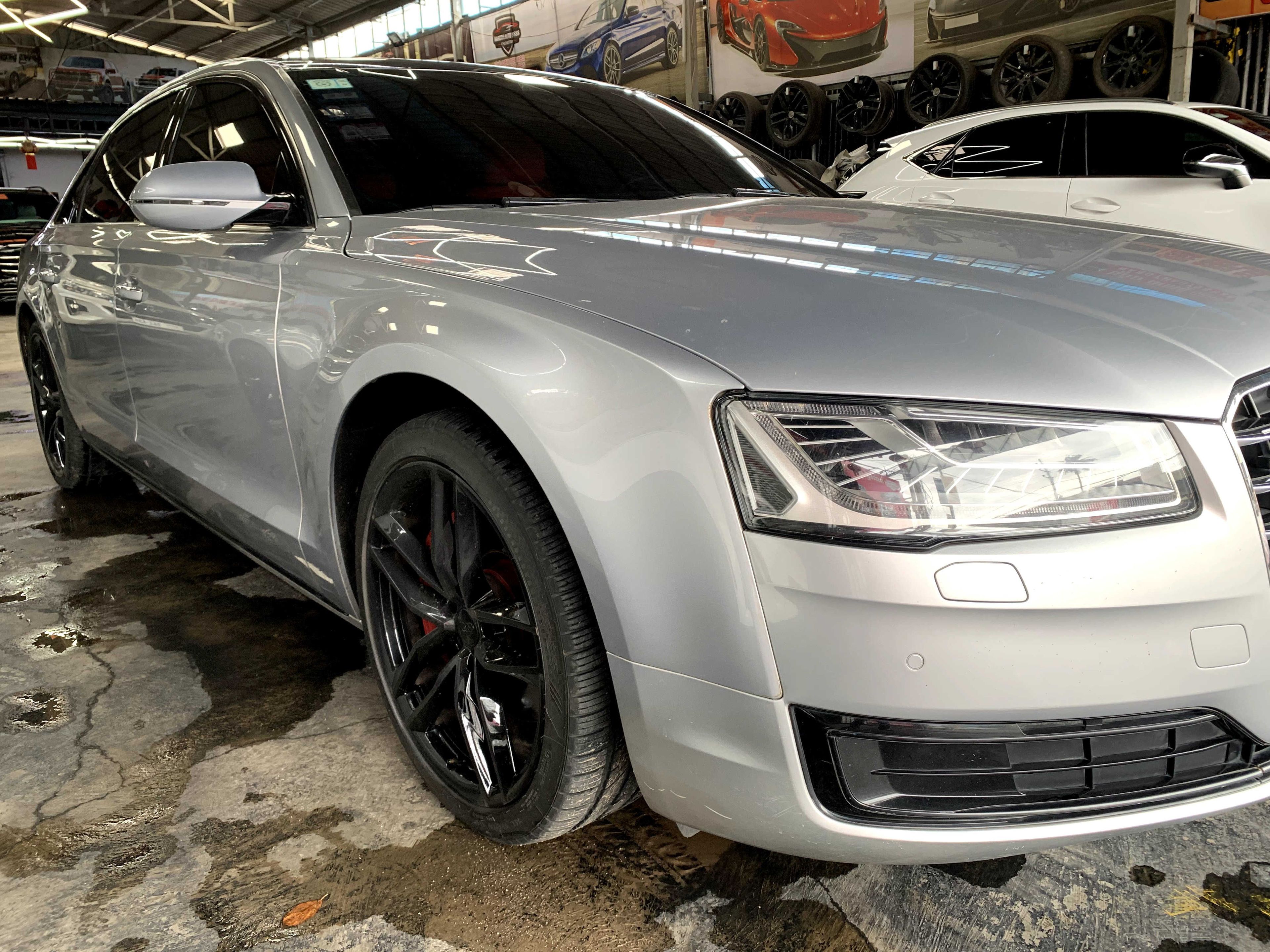 Audi A8L 2015