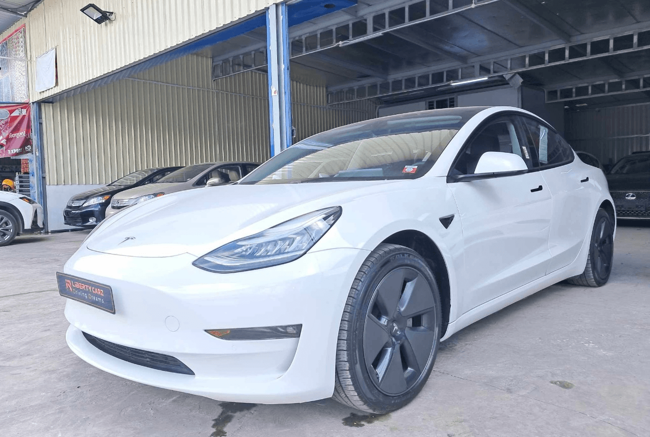 Tesla Model 3 2020