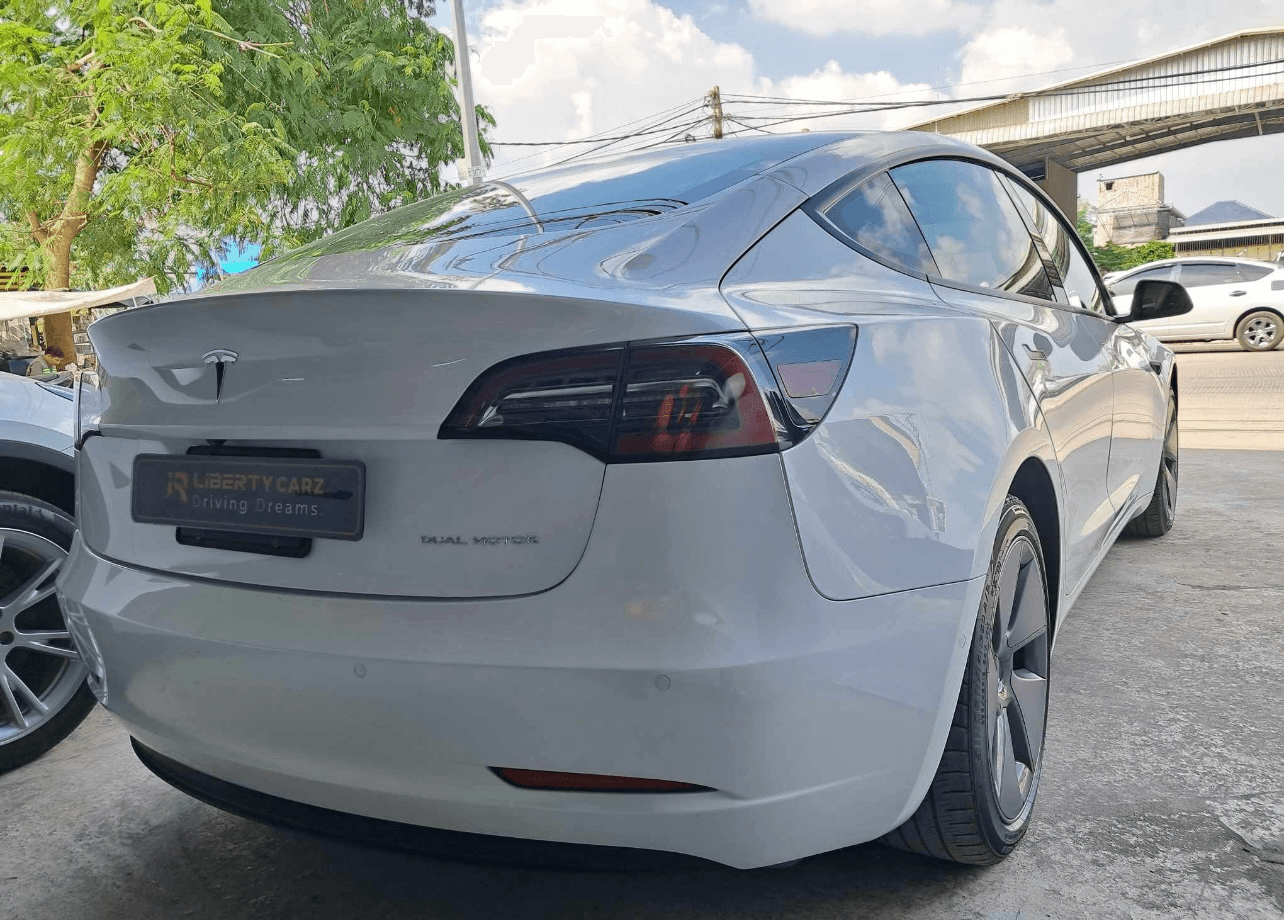 Tesla Model 3 2020