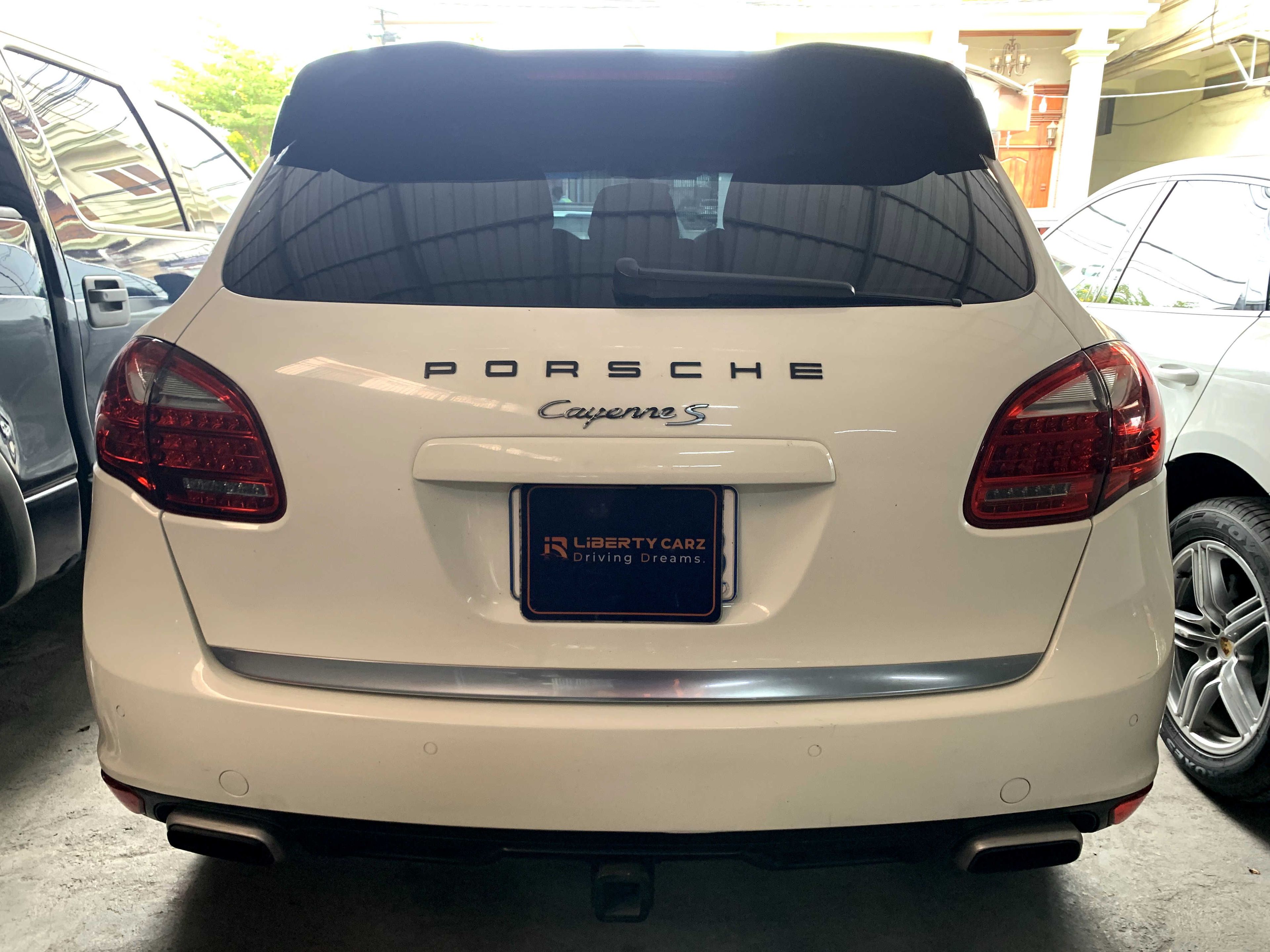 Porsche Cayenne 2011