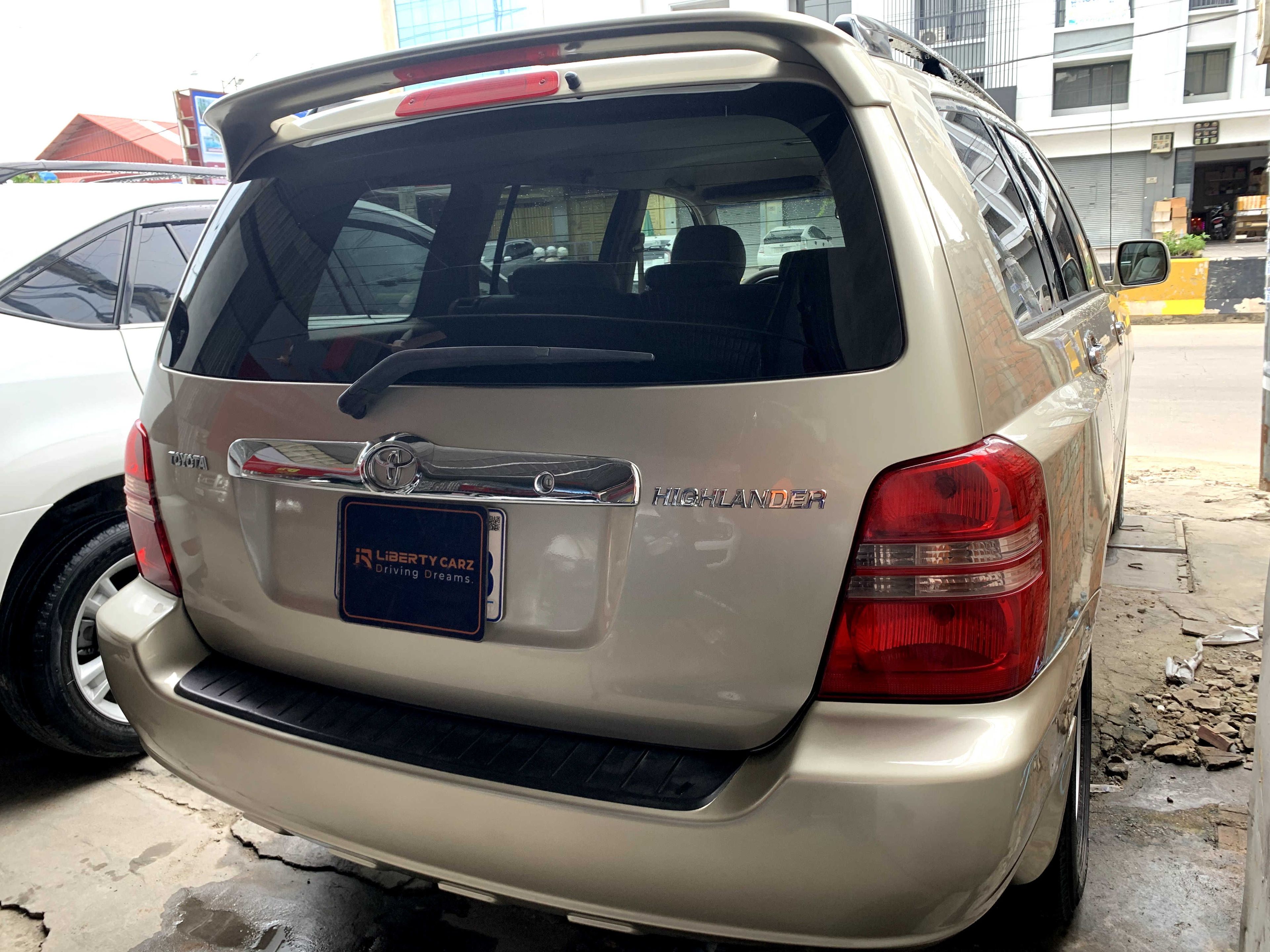 តូយ៉ូតា Highlander 2002