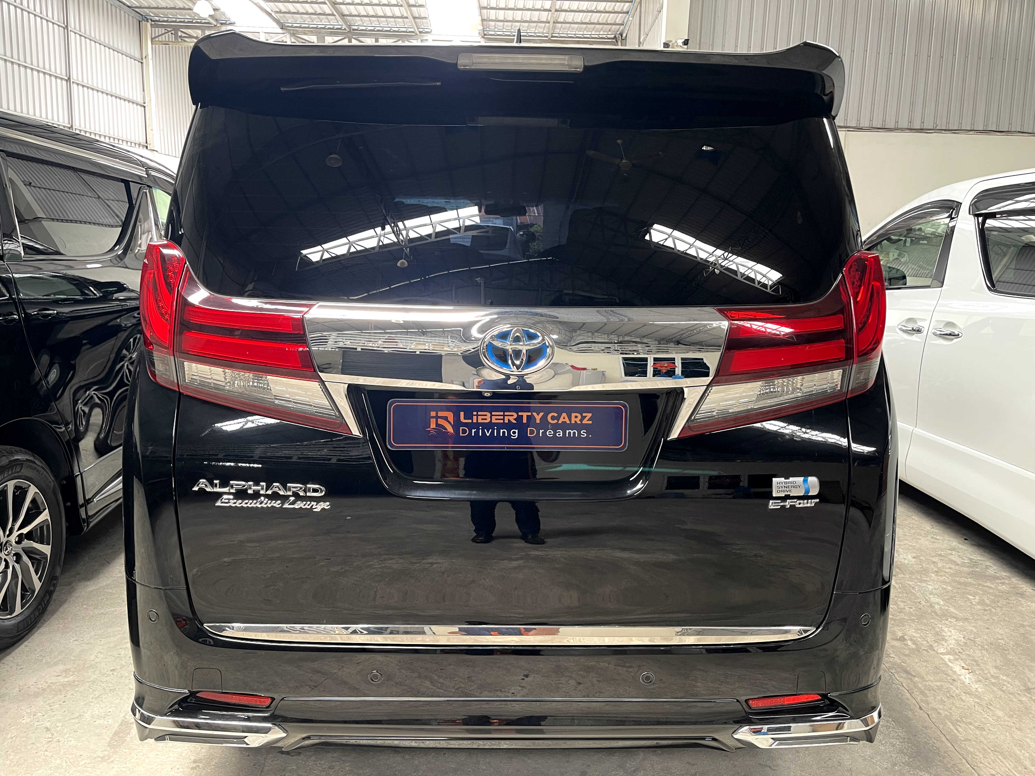 Toyota Alphard 2015