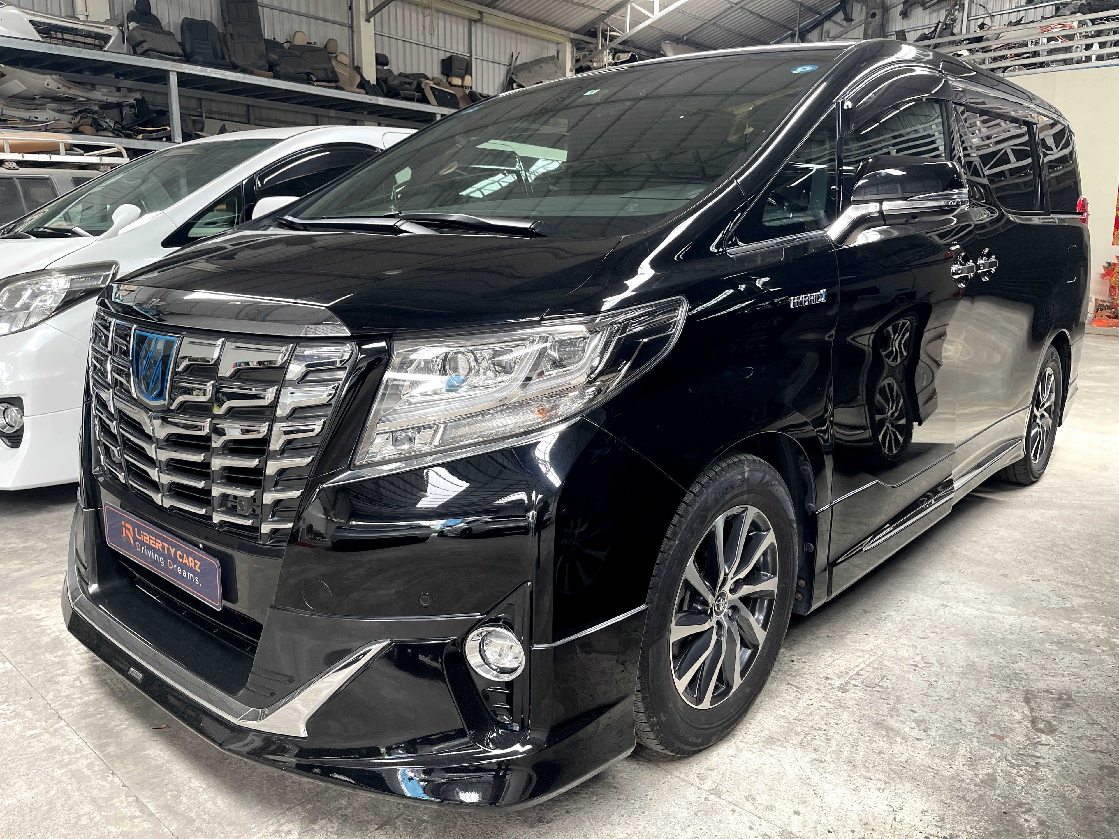 Toyota Alphard 2015